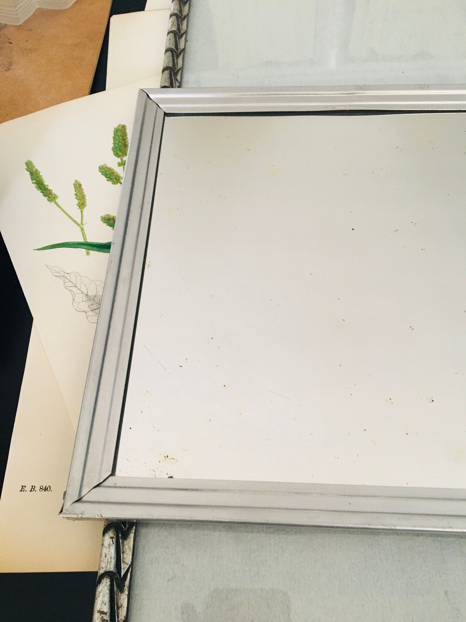 Metal mirror to hang, 50s/60s - 24x38cm