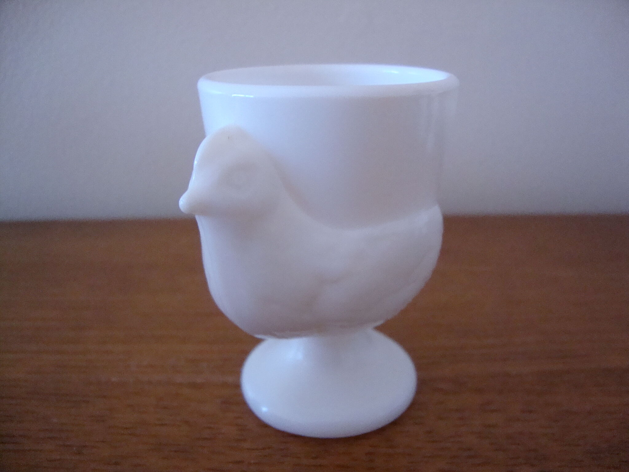 6 vintage white egg-cups