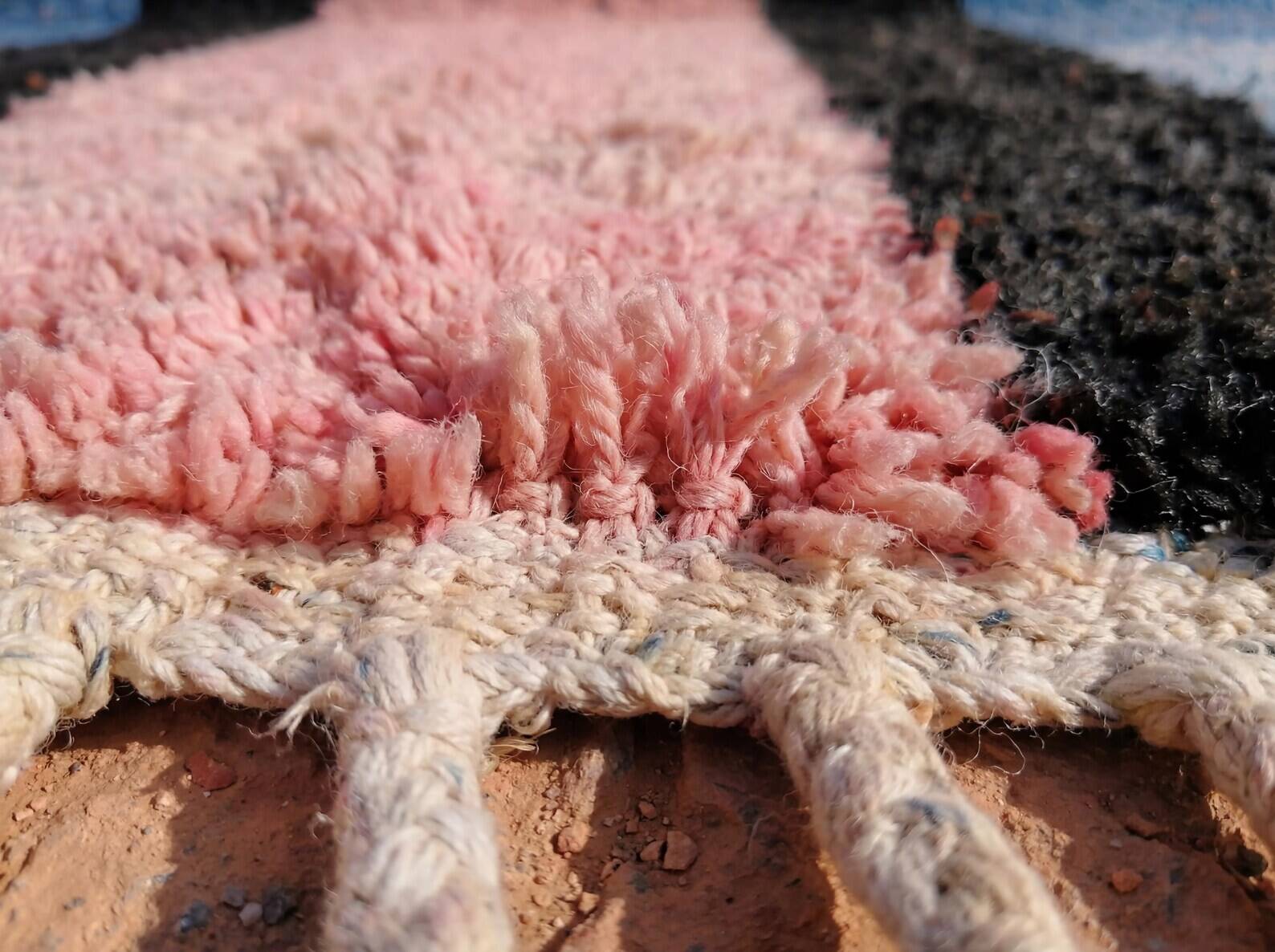 Handmade Berber rug in wool 200cm×300cm
