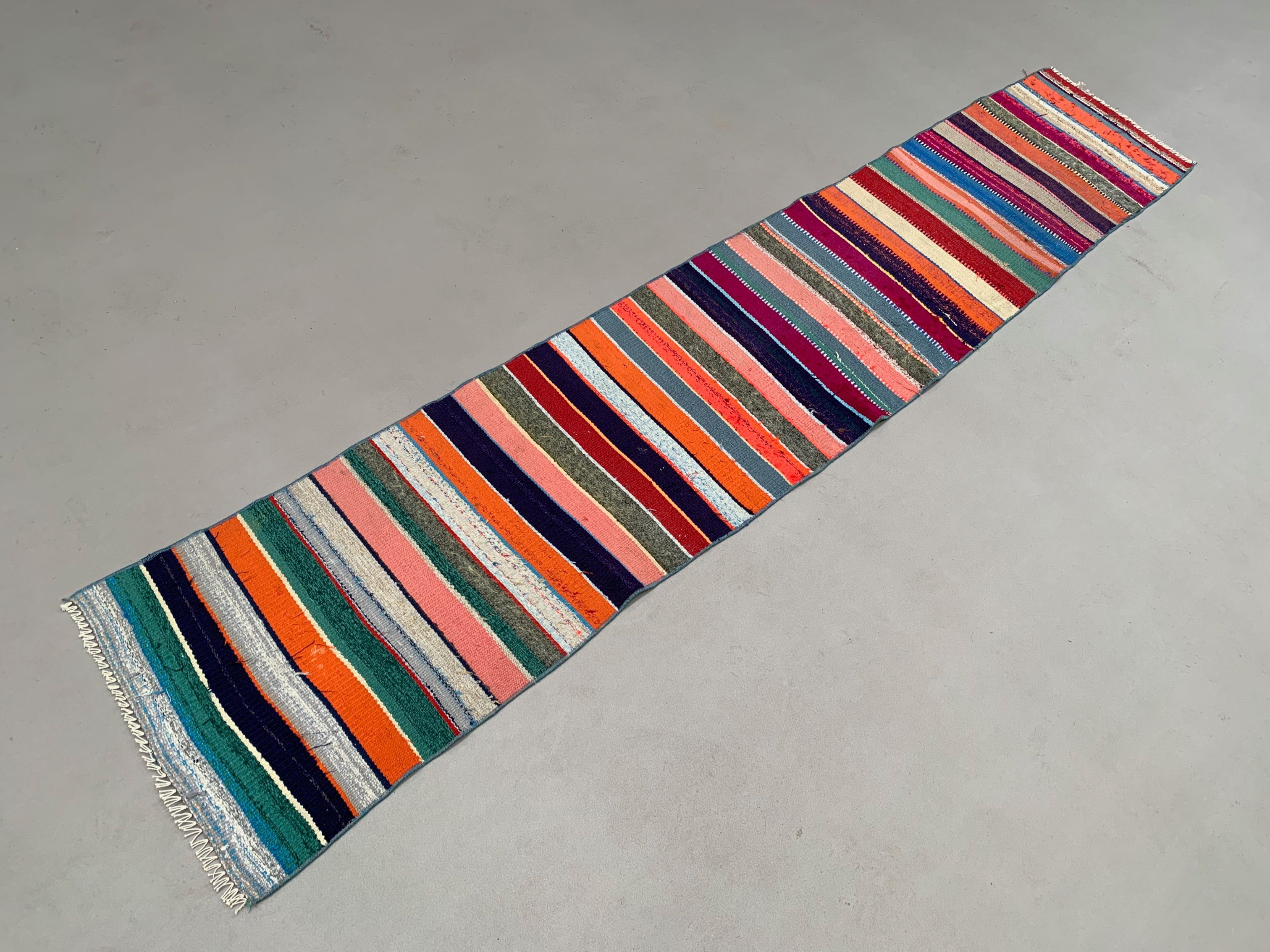 Old Turkish narrow Kilim Runner 262x51 cm shabby chic, vintage kelim