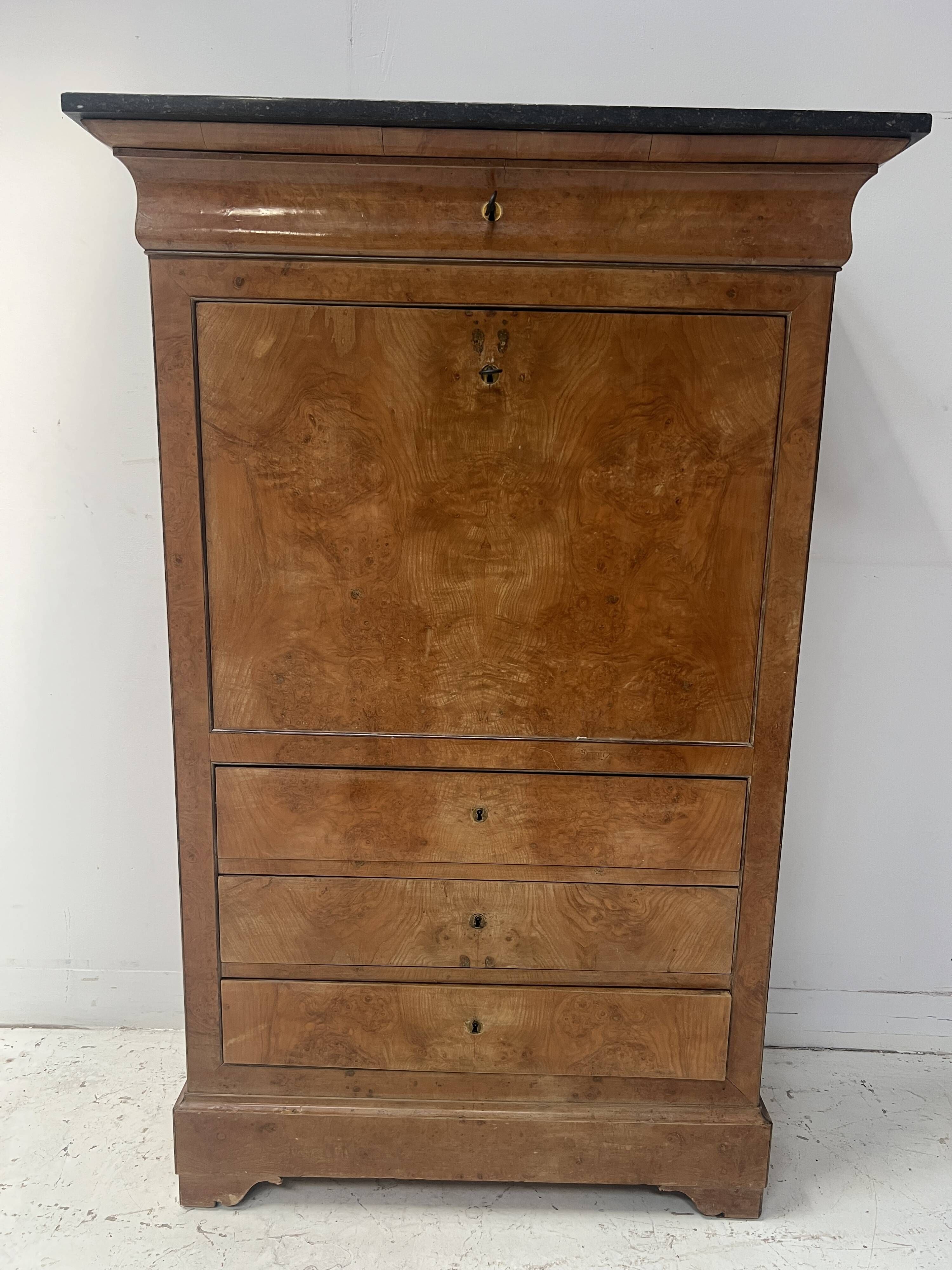 Louis Philippe secretary in light walnut briar, 19th century.