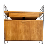 Wall-mounted secretary office