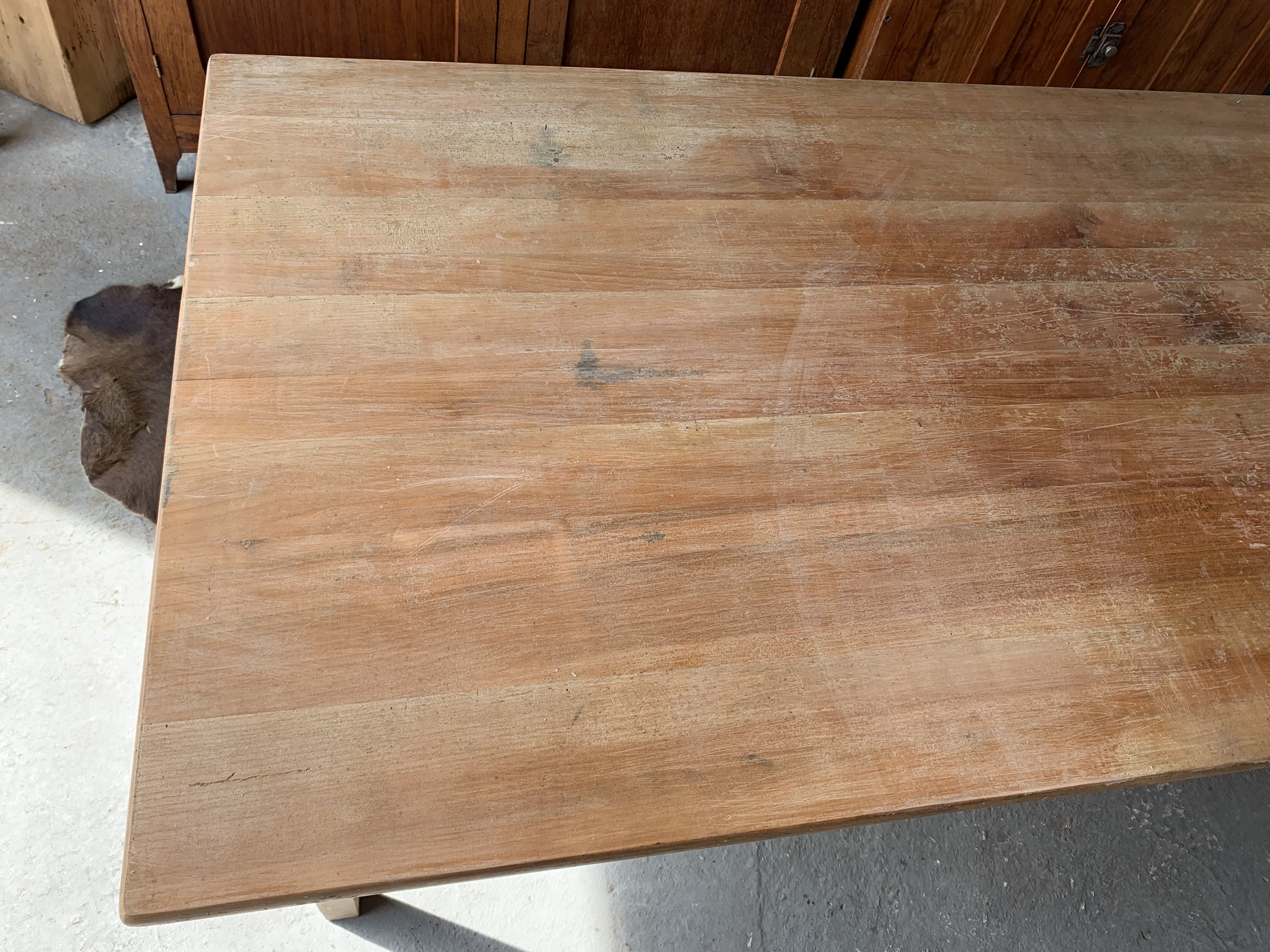 Farmhouse table - 2m10 long