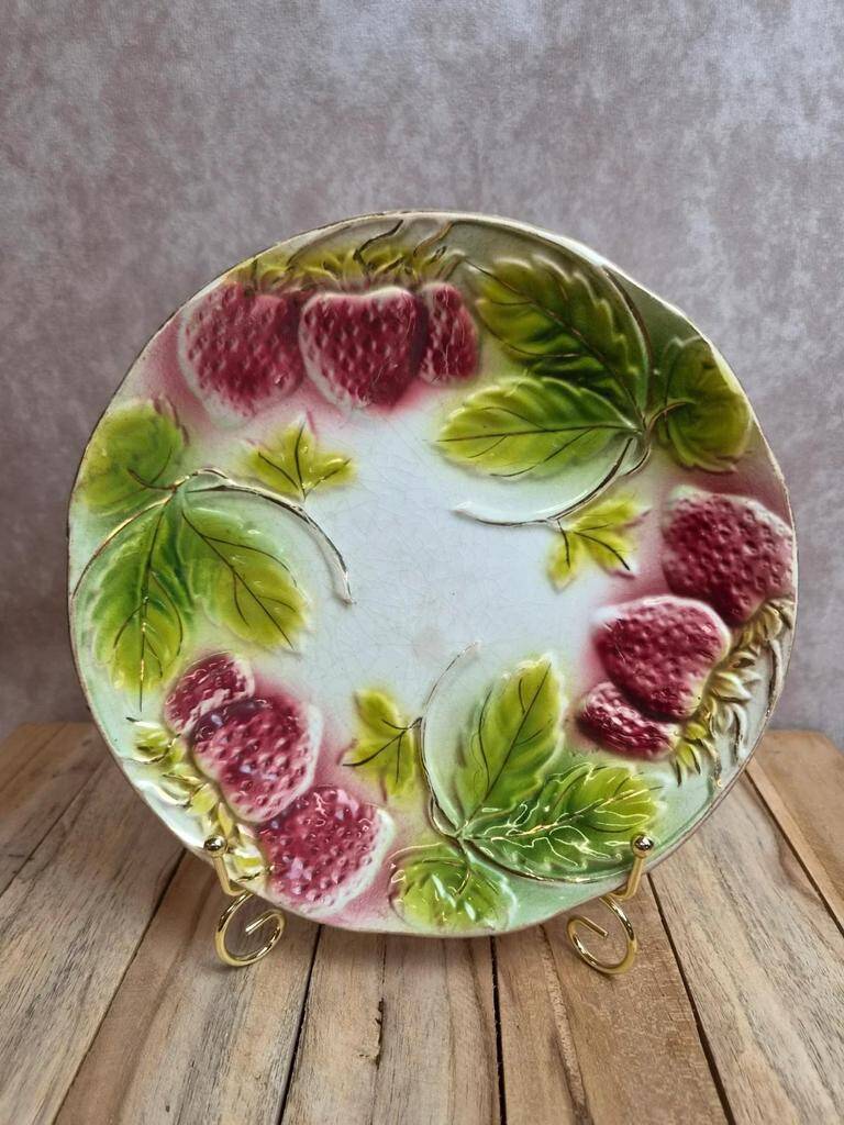 Antique majolica plate – raised strawberry decoration – gilding
