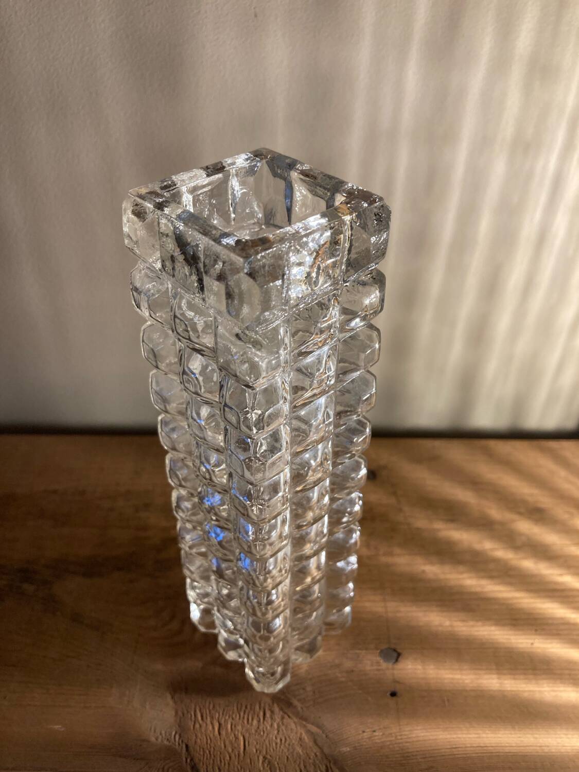 Bubble glass vase
