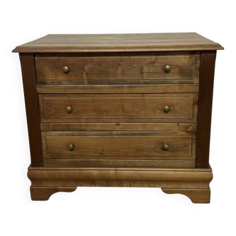Small vintage wooden chest of drawers with 3 drawers