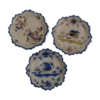 Lot of 3 decorative plates Martres Tolosane decorated by hand