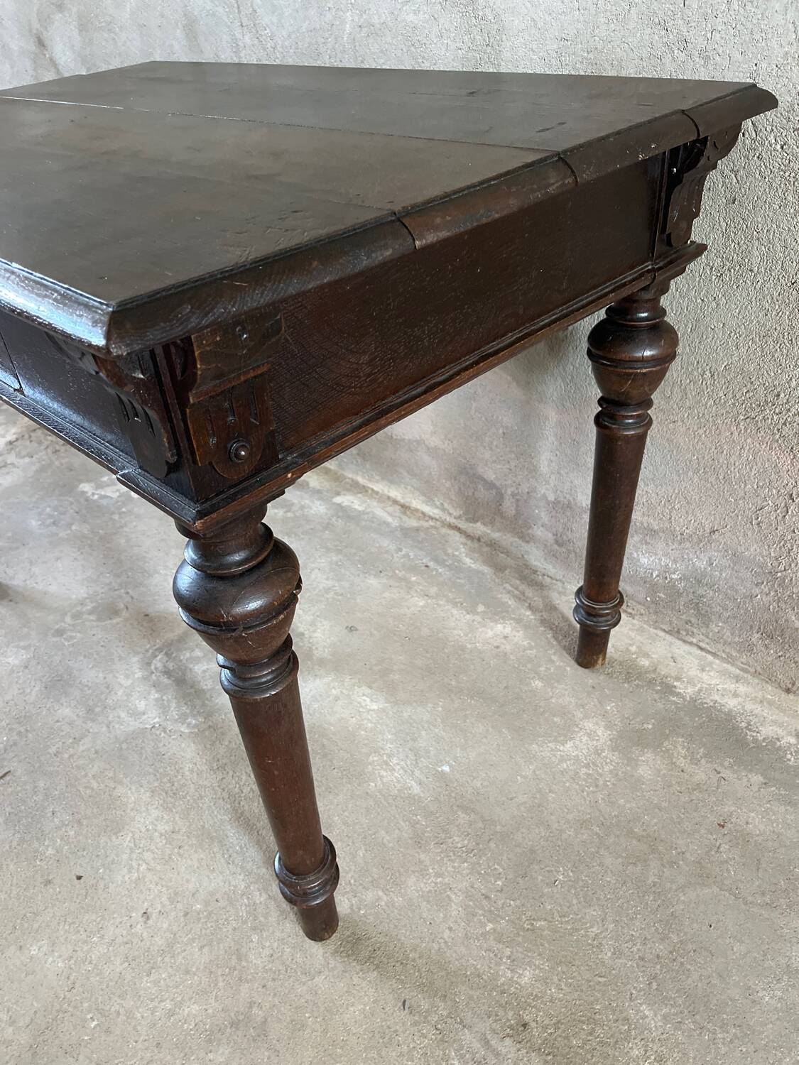 Antique 1-drawer desk in Henri II style