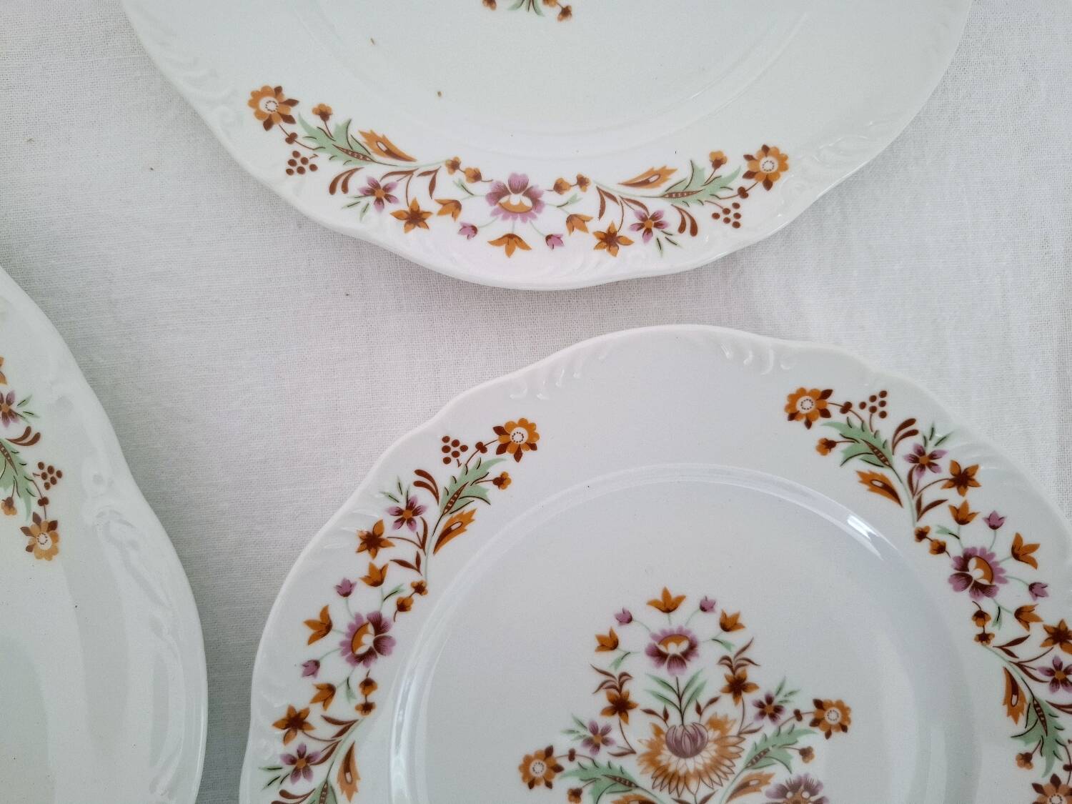 Un Service à Gâteau en Porcelaine du Berry P.L. France