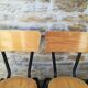 Chaises d'écolier vintage