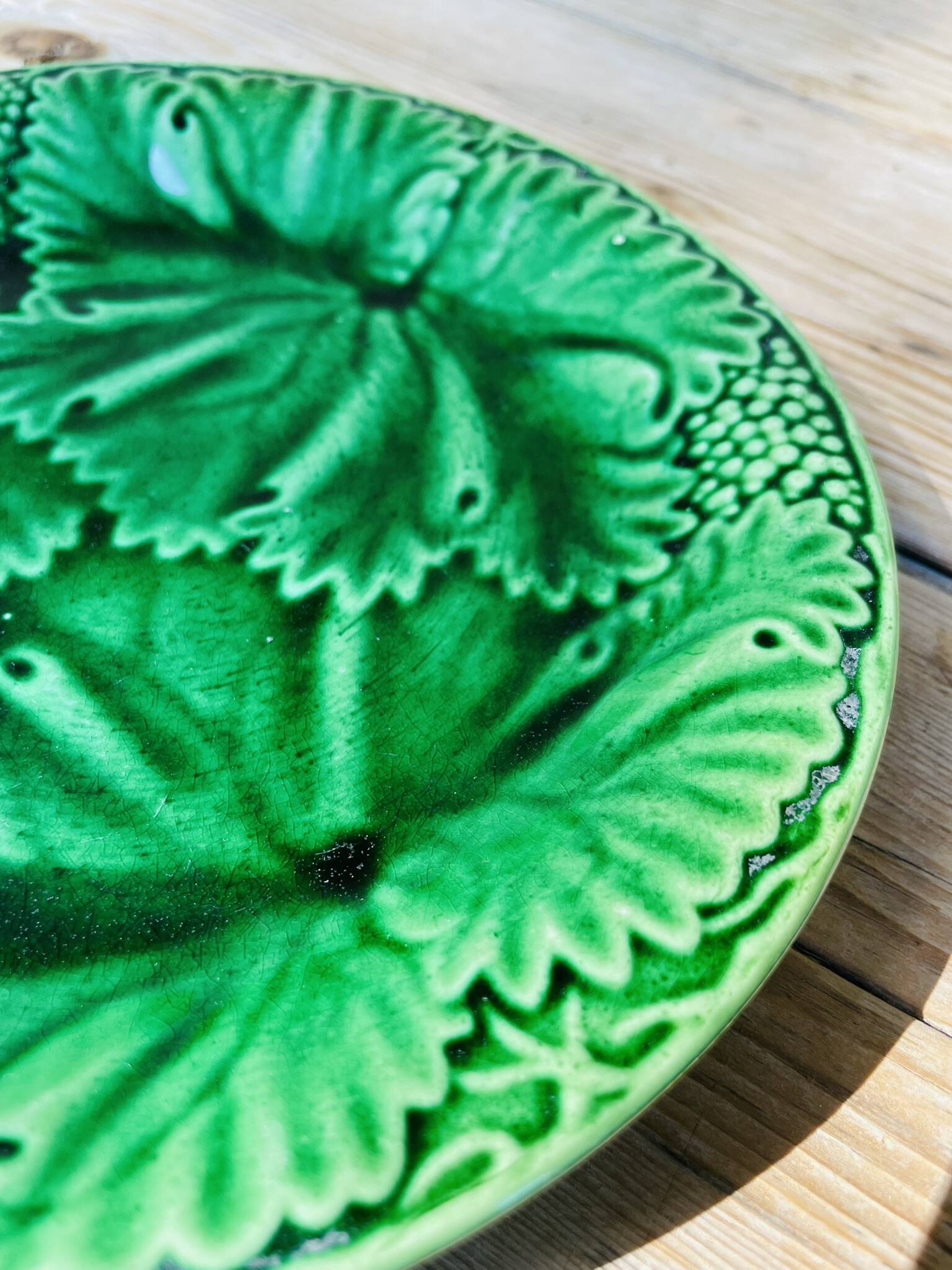 Small plate of Salins slip