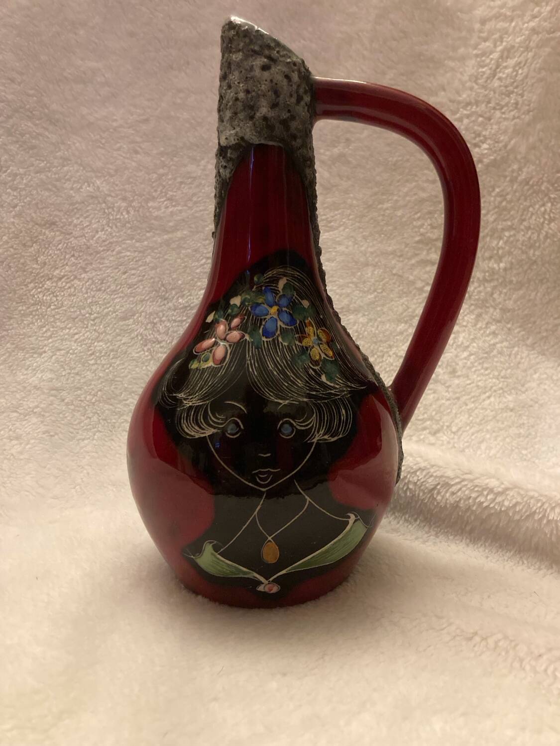 Vase décoratif en pierre de lave vintage