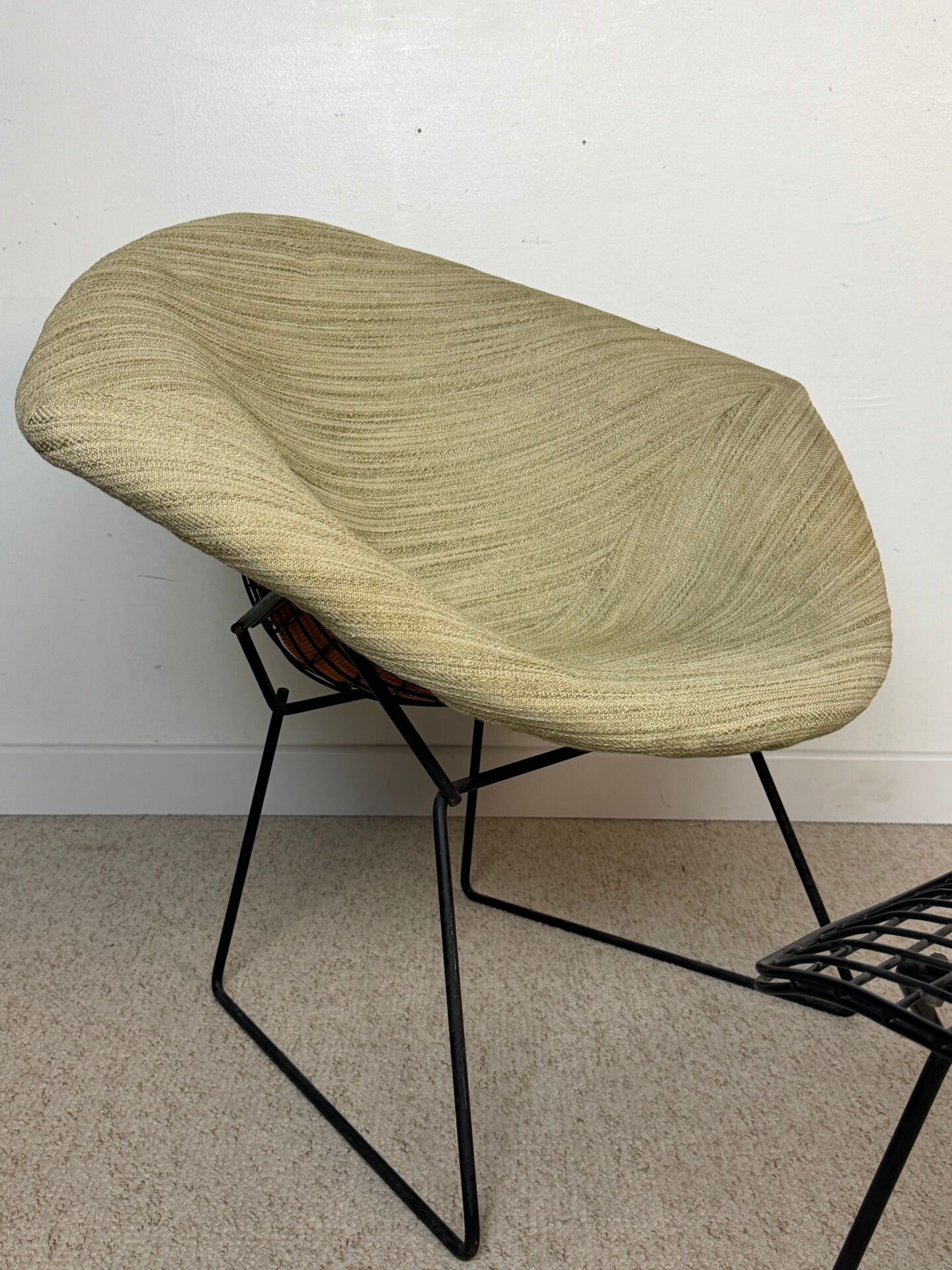 Diamond chair & ottoman by Harry Bertoia for Knoll