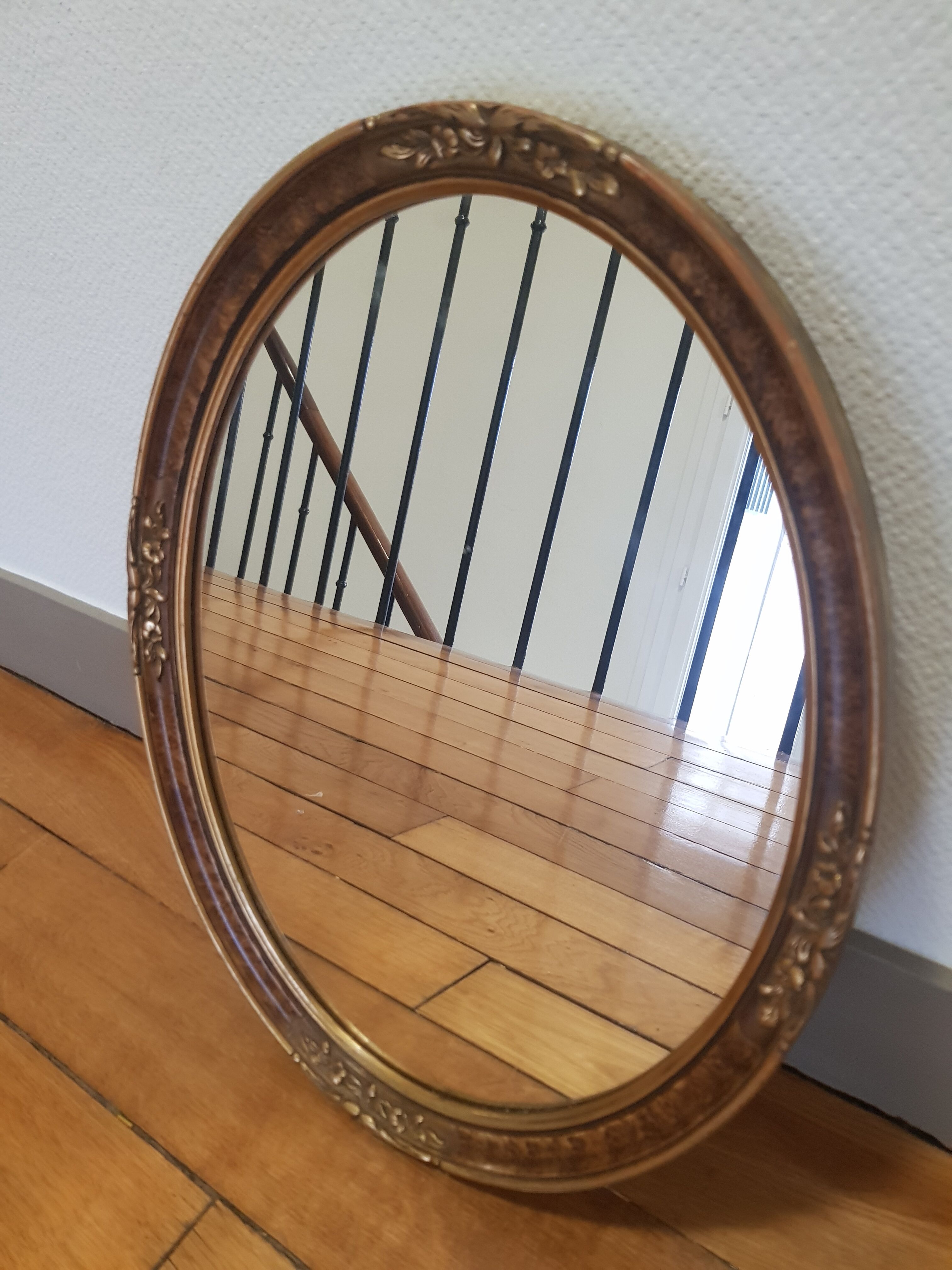 Ancient mirror 34x44cm