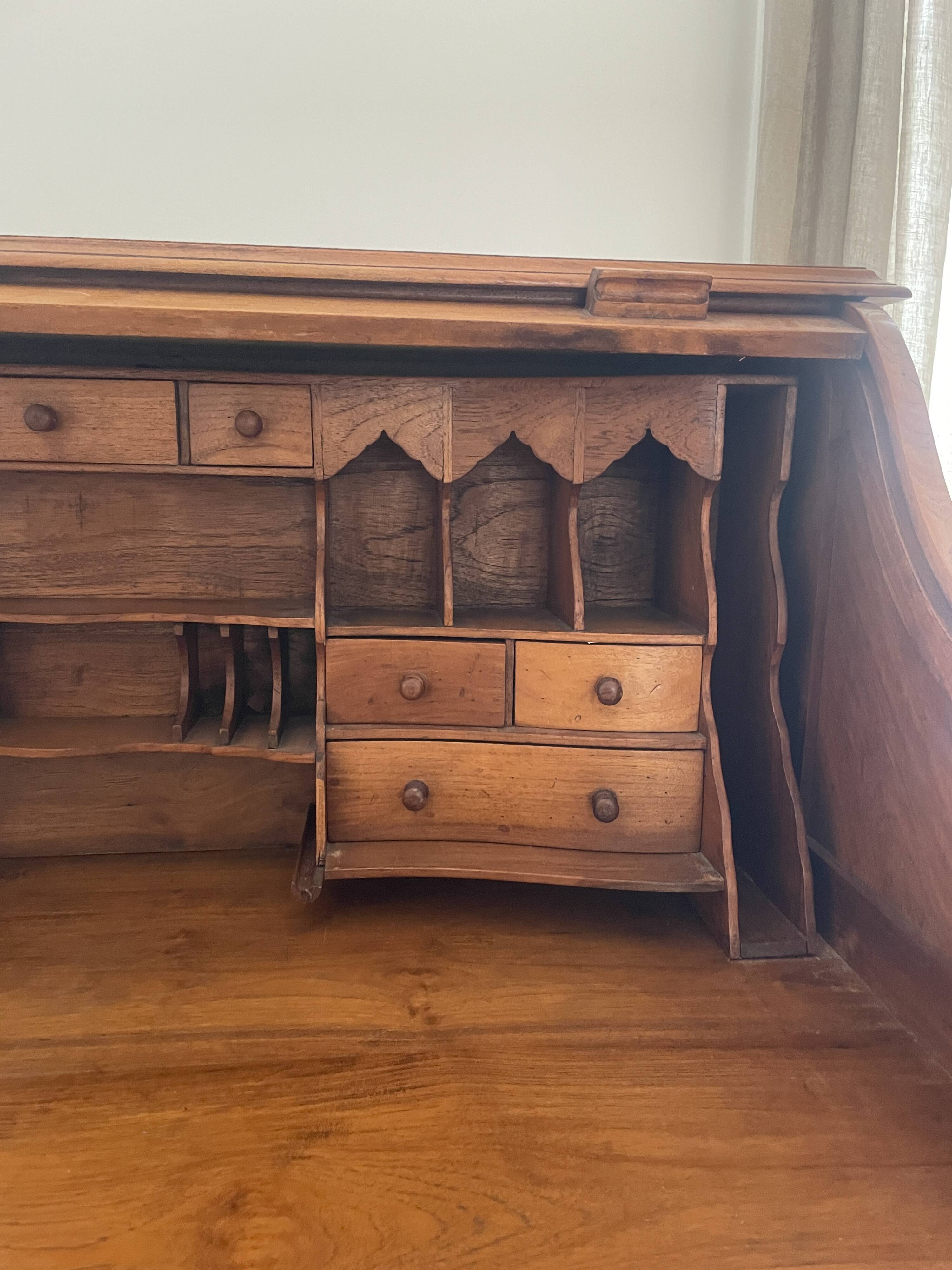 Antique American desk with curtain – original model from the 1920s/30s.