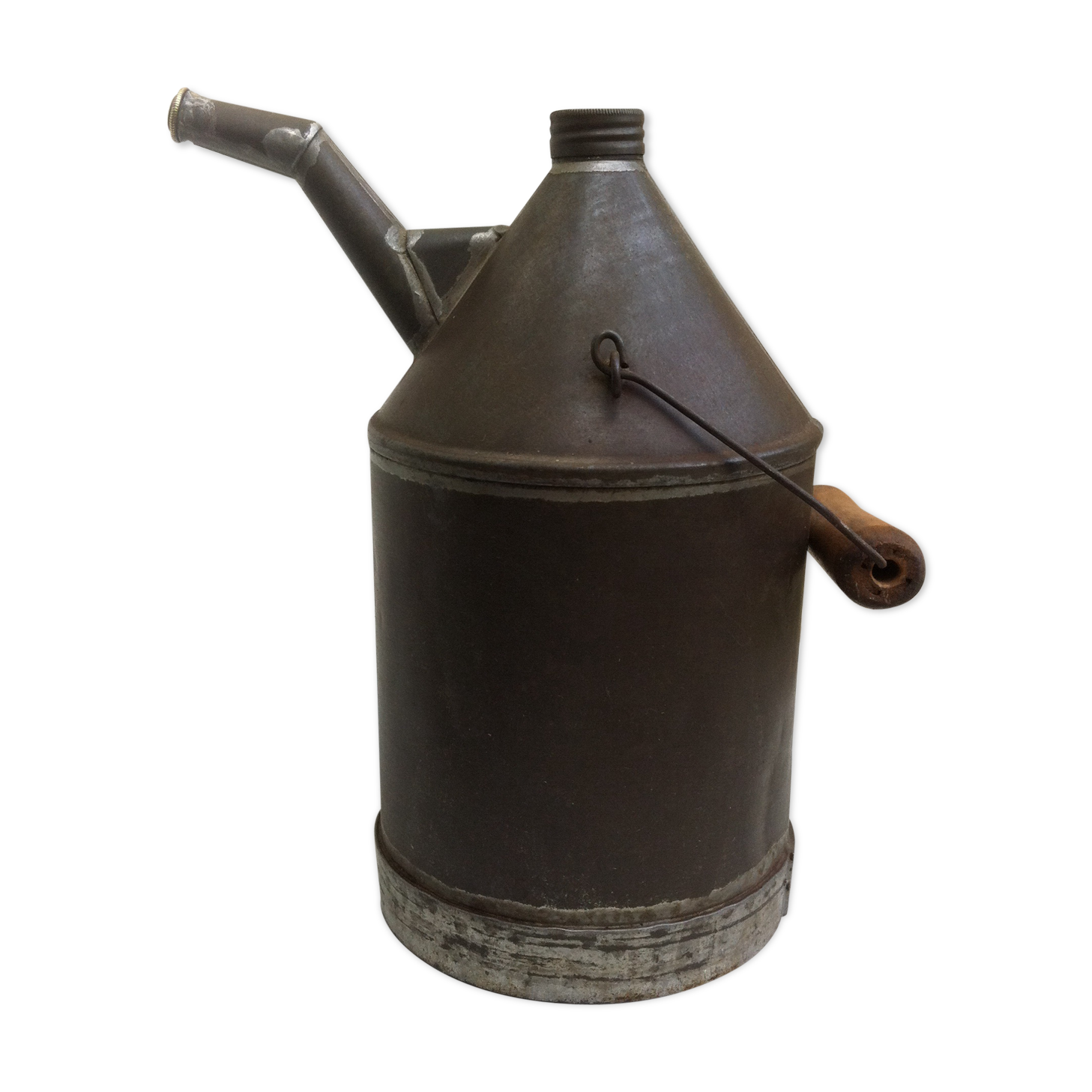 Old watering can