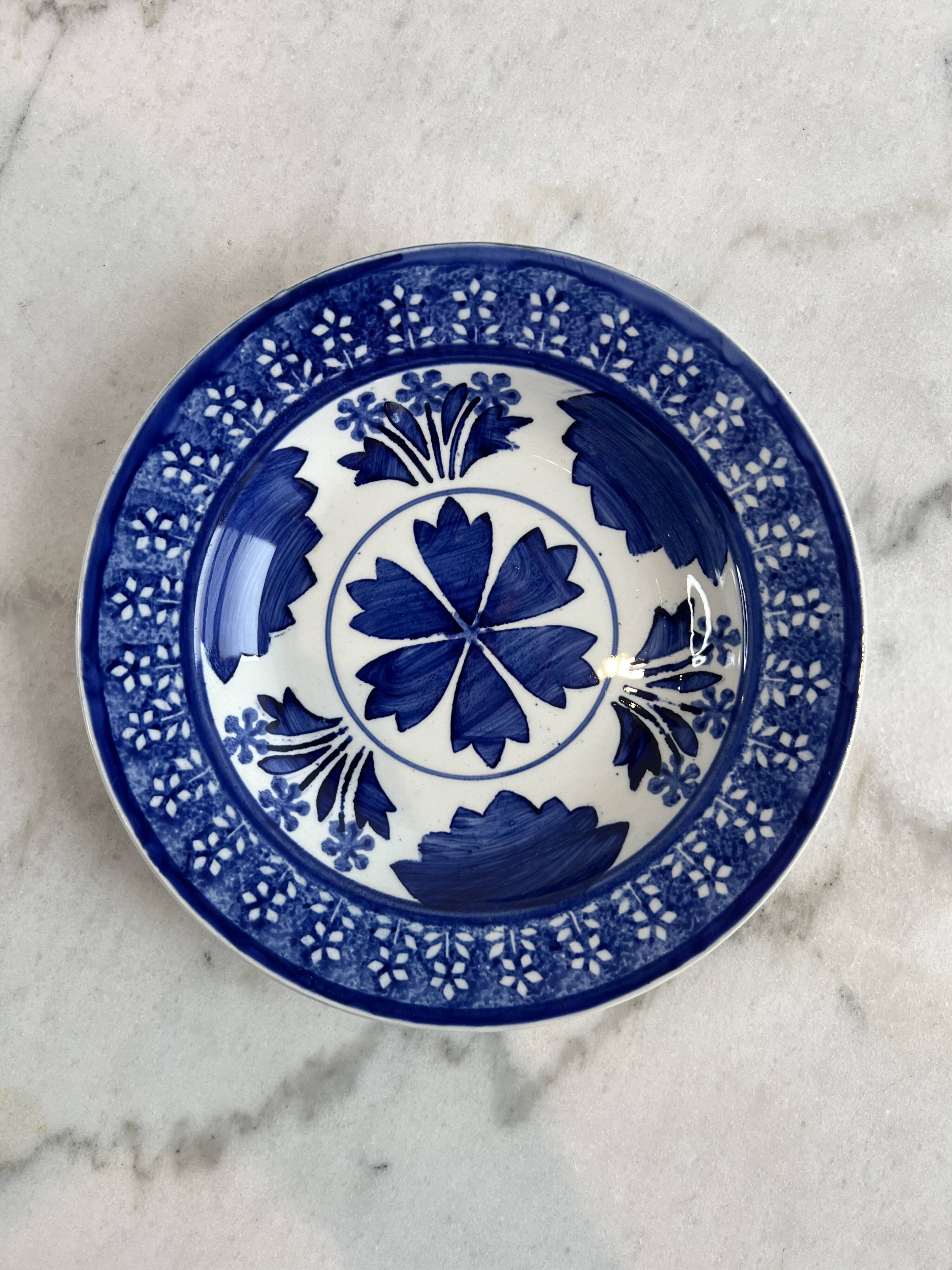 Set of 4 ironstone plates from Choisy Le Roi.
