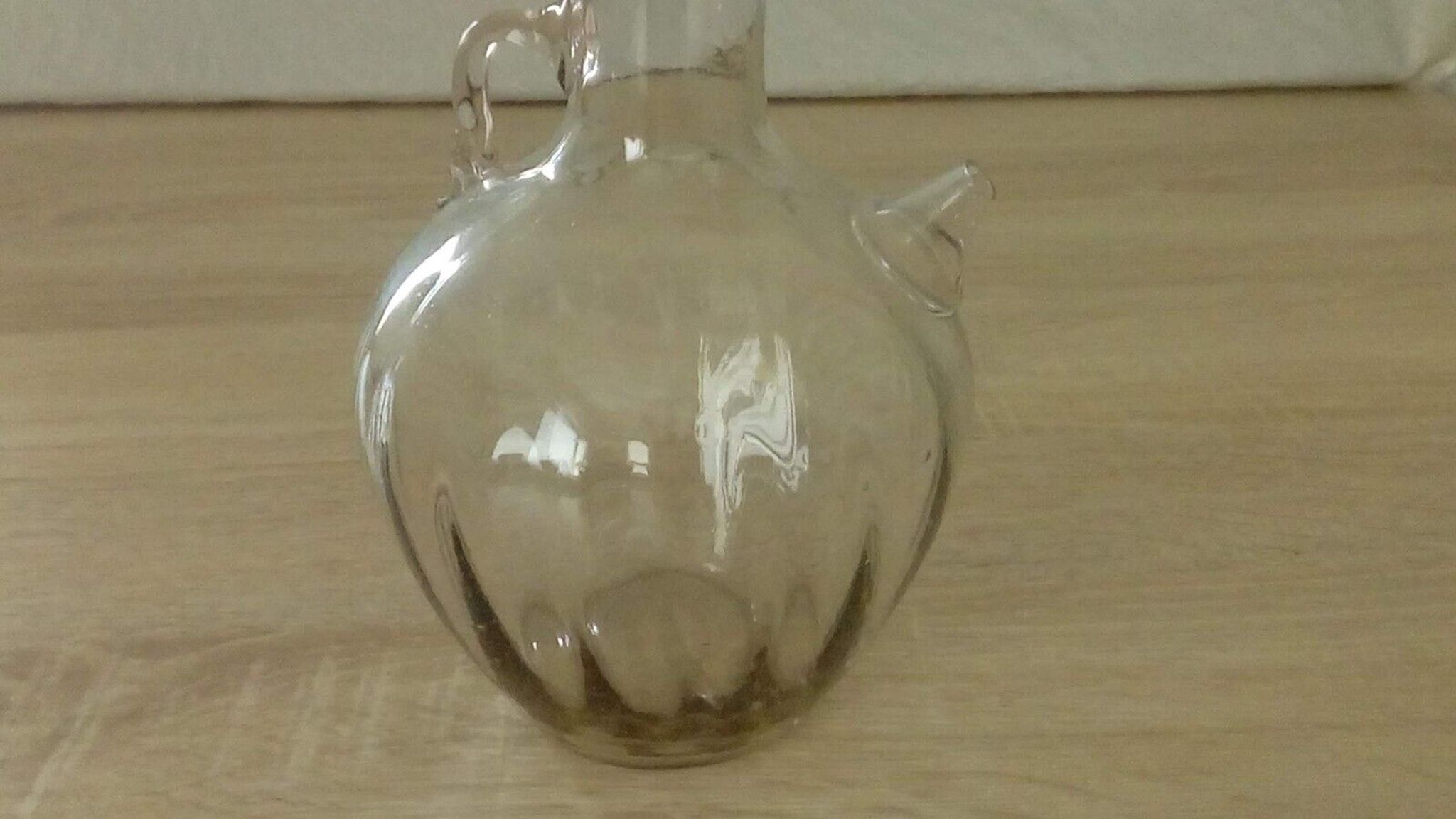 Fine crystal carafe, 18th to early 19th century, no. 2.