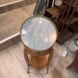 Transition bedside table