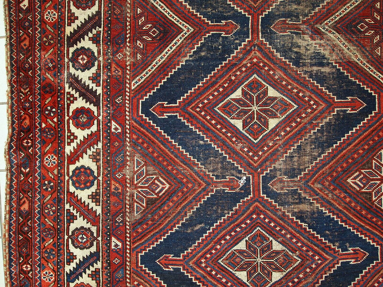 Tapis antique persan Shiraz 152cm x 342cm (1900s)