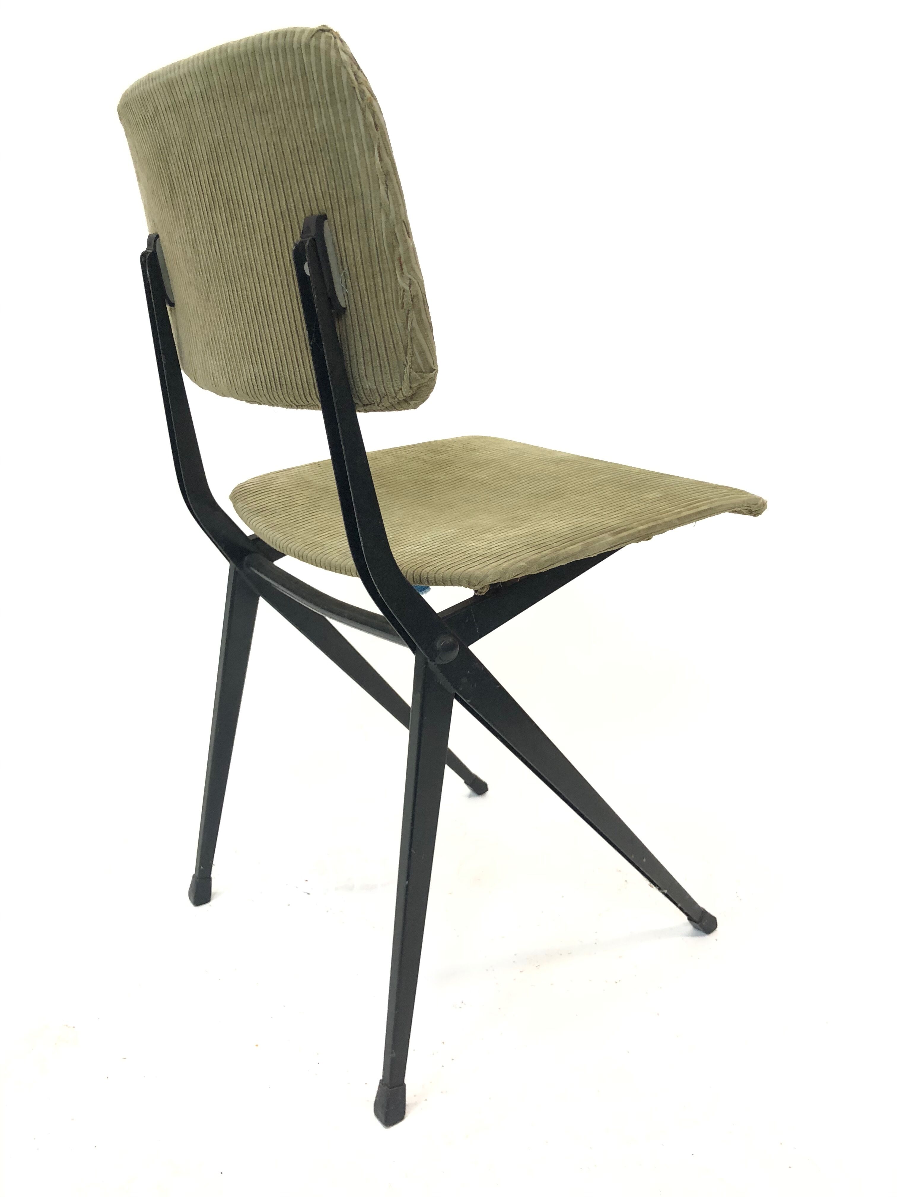 Spin Chair 102 Ynske Kooistra chair for Marko Holland Netherlands of the 60s