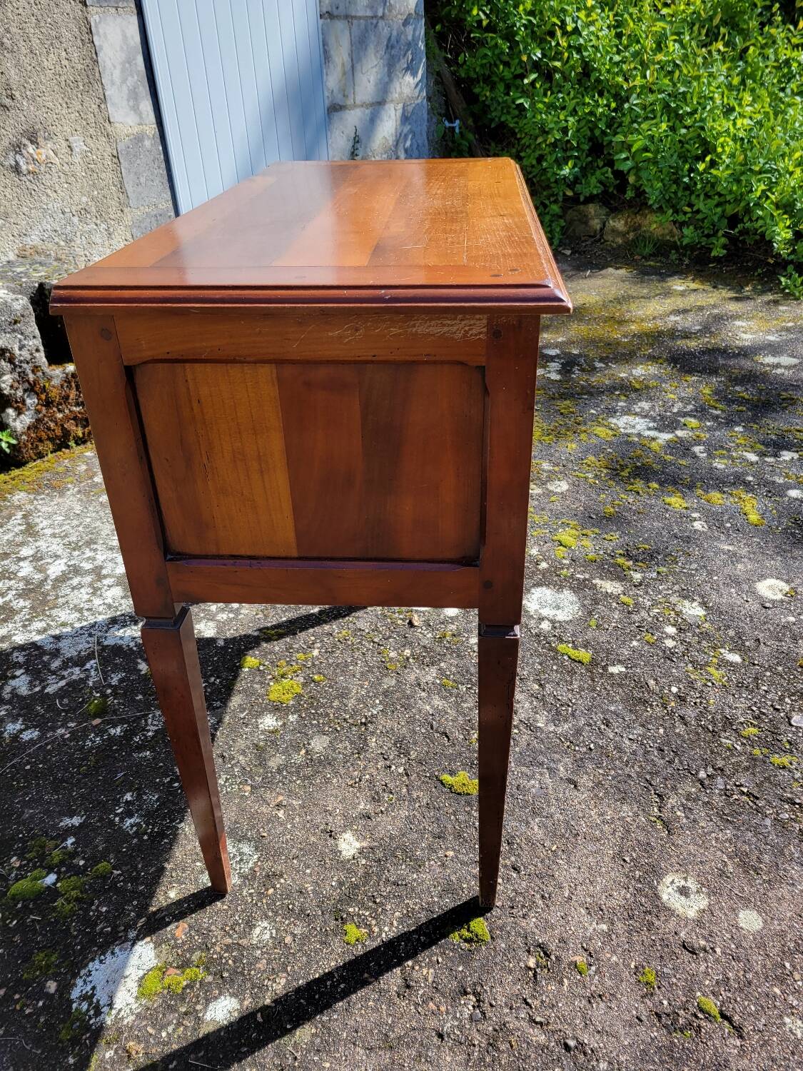 Cherrywood console chest of drawers with 3 drawers