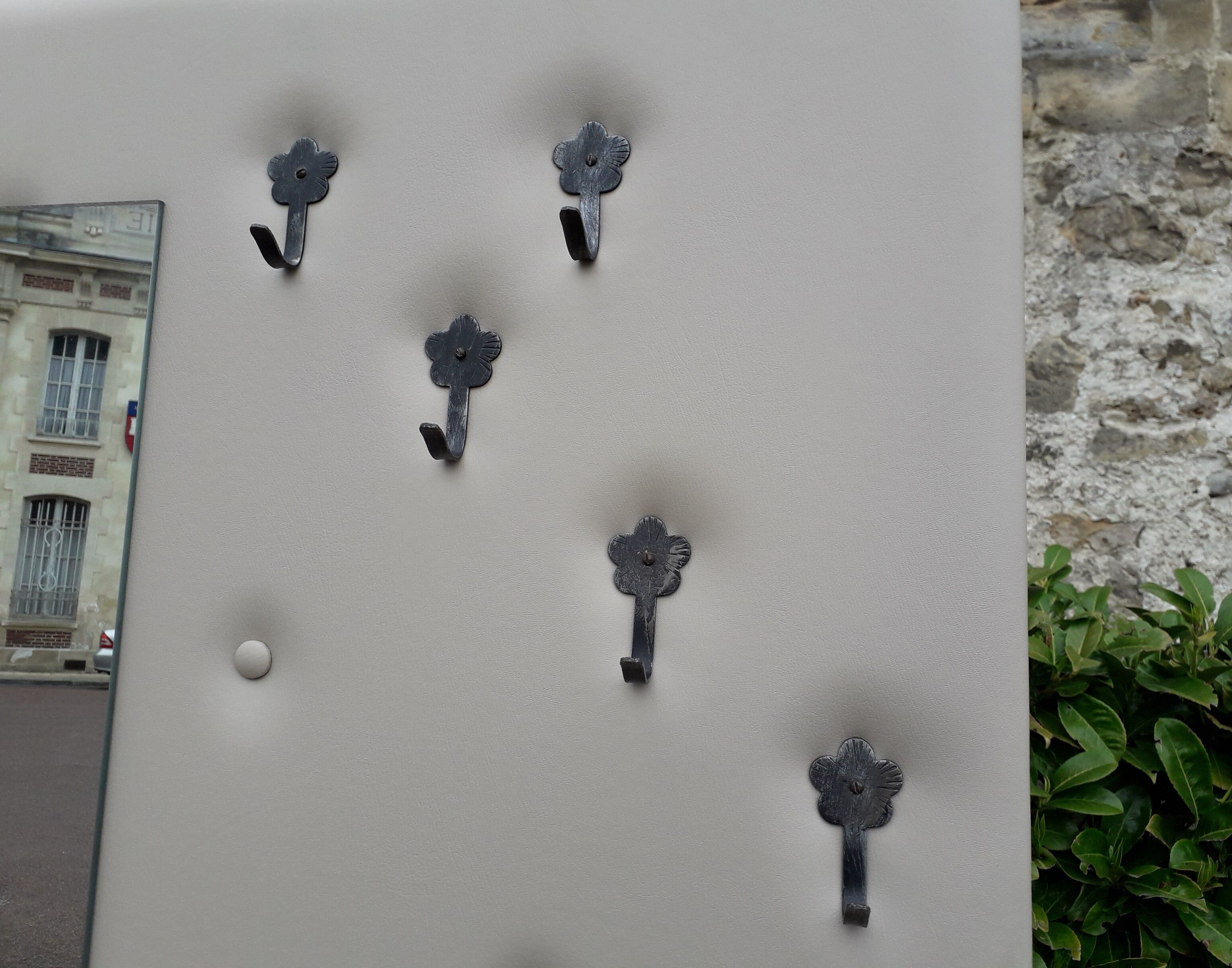 60s entry locker room