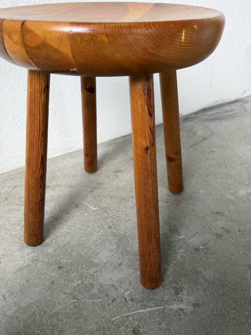 Pine stool assigned to Charlotte Perriand for Les Arcs.
