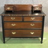 Early twentieth mahogany dresser