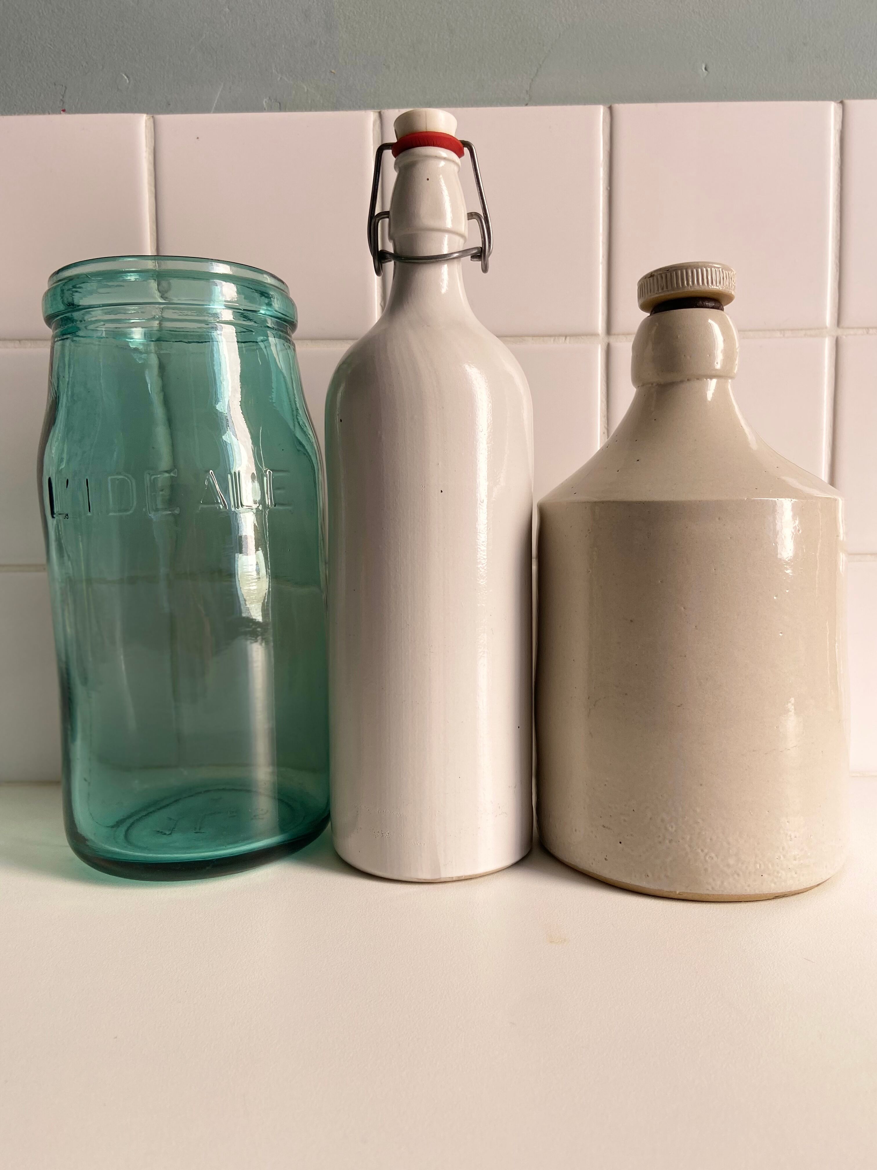 Bottle glazed white sandstone