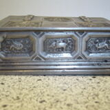 Box in pewter of Périgord