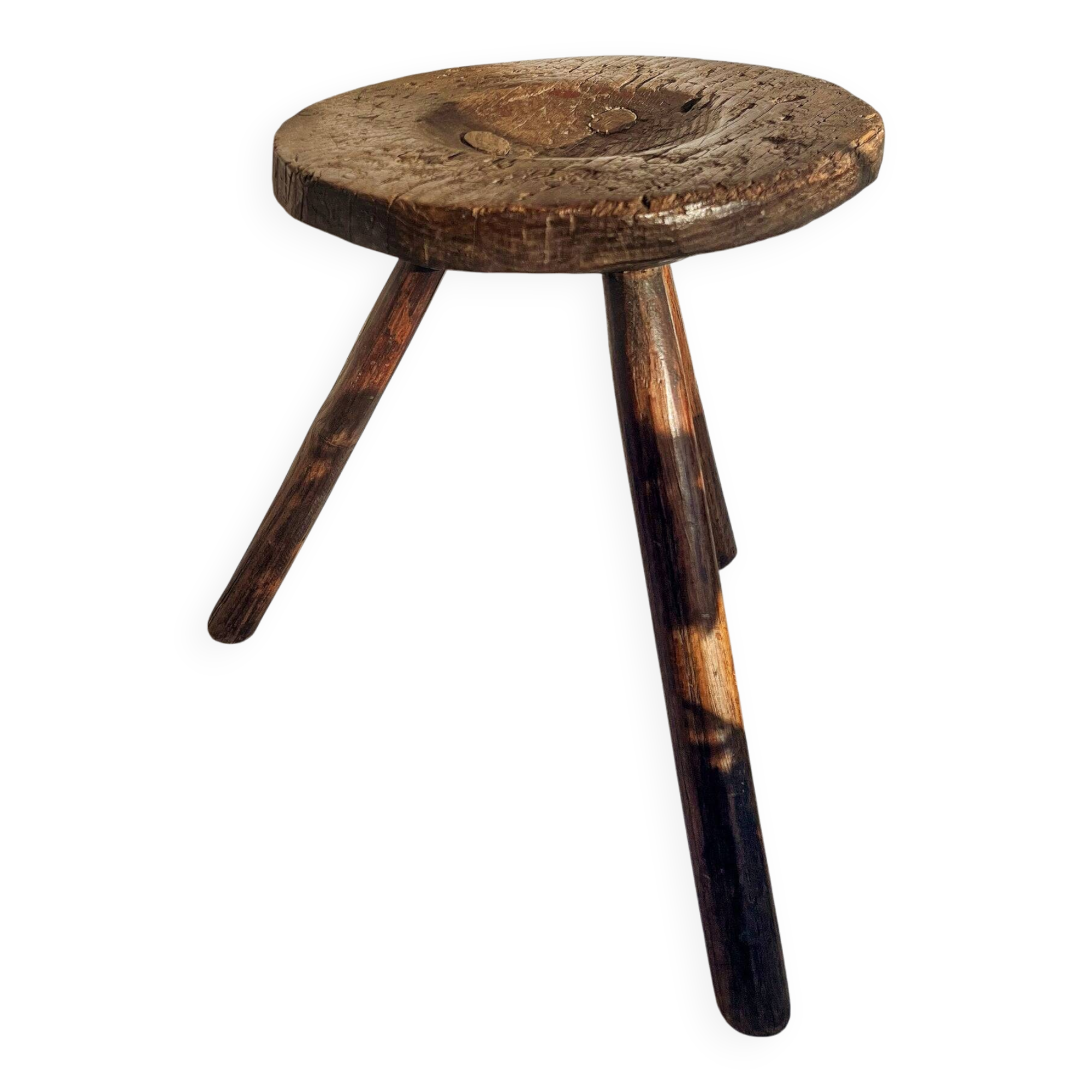 Handmade wooden milking stool – Pyrenees, 19th century