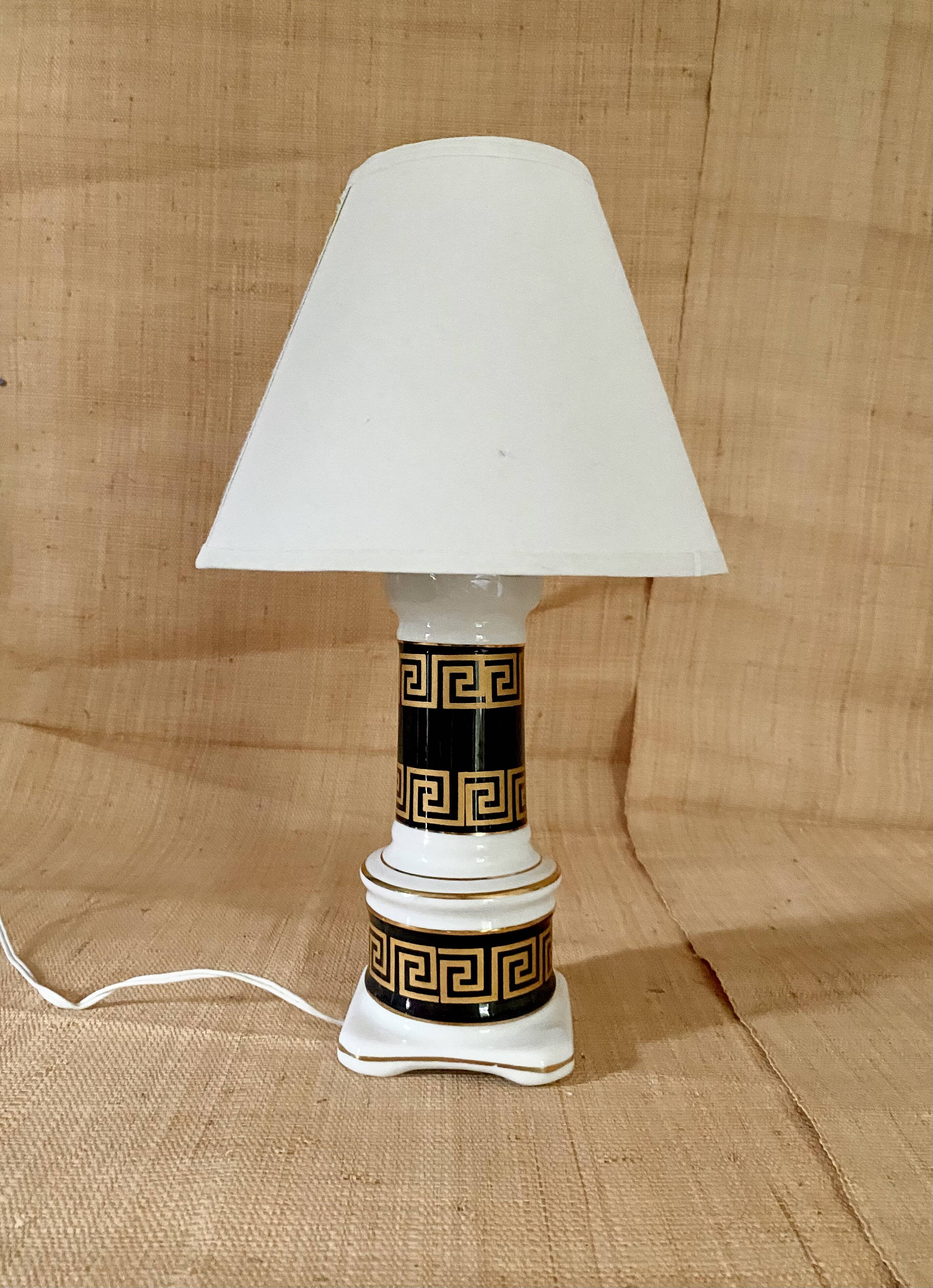 Ceramic lamp, new fabric cable, cotton lampshade.
