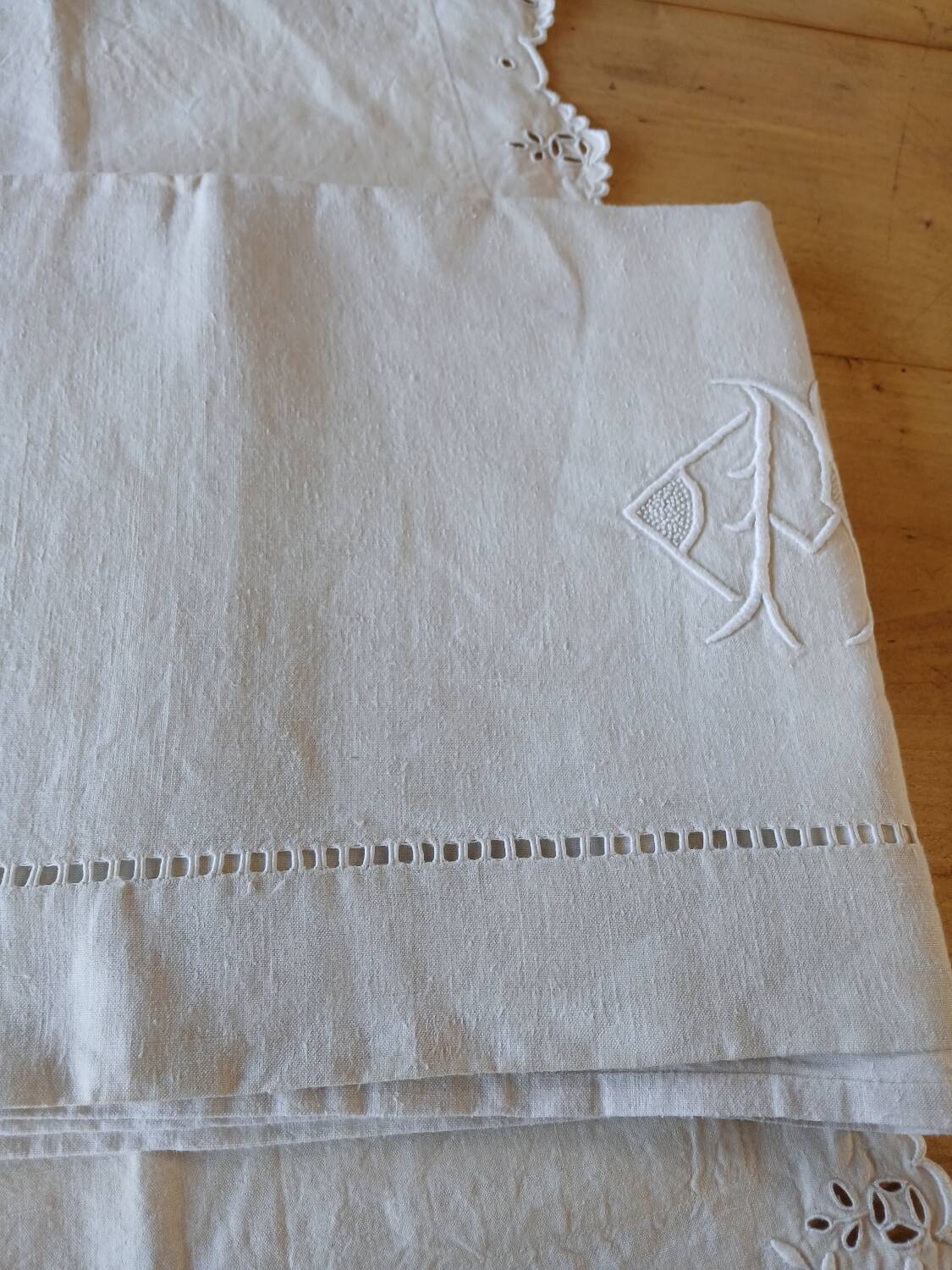 Antique flat sheet and 2 pillowcases set