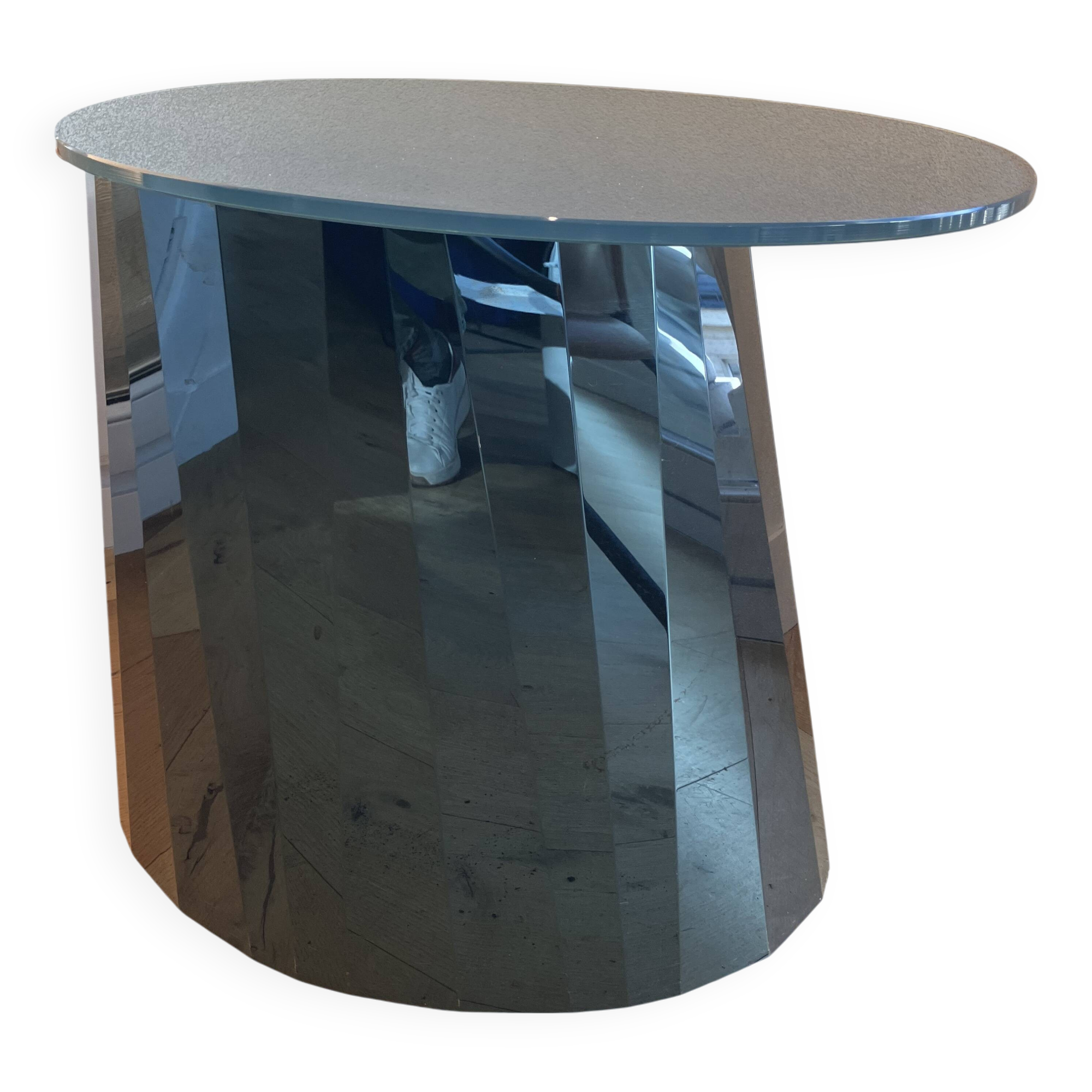 Midnight Blue Pli Pedestal Table by Victoria Wilmotte