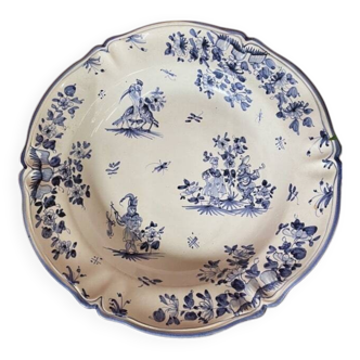 Grand plat de service rond creux décor bleu Moustiers