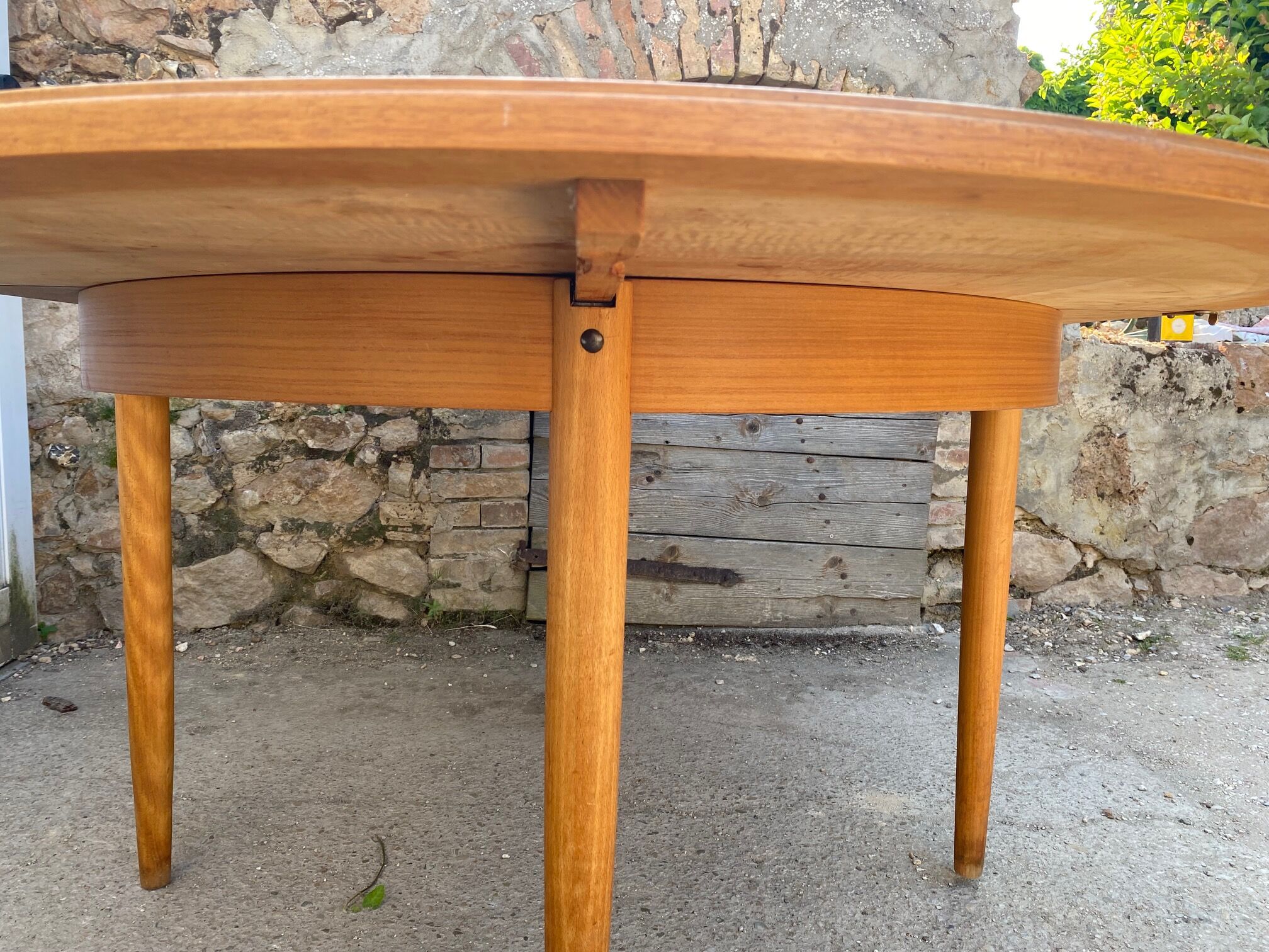 Table ronde extensible scandinave en teck dia 116cm longueur 176cm an60