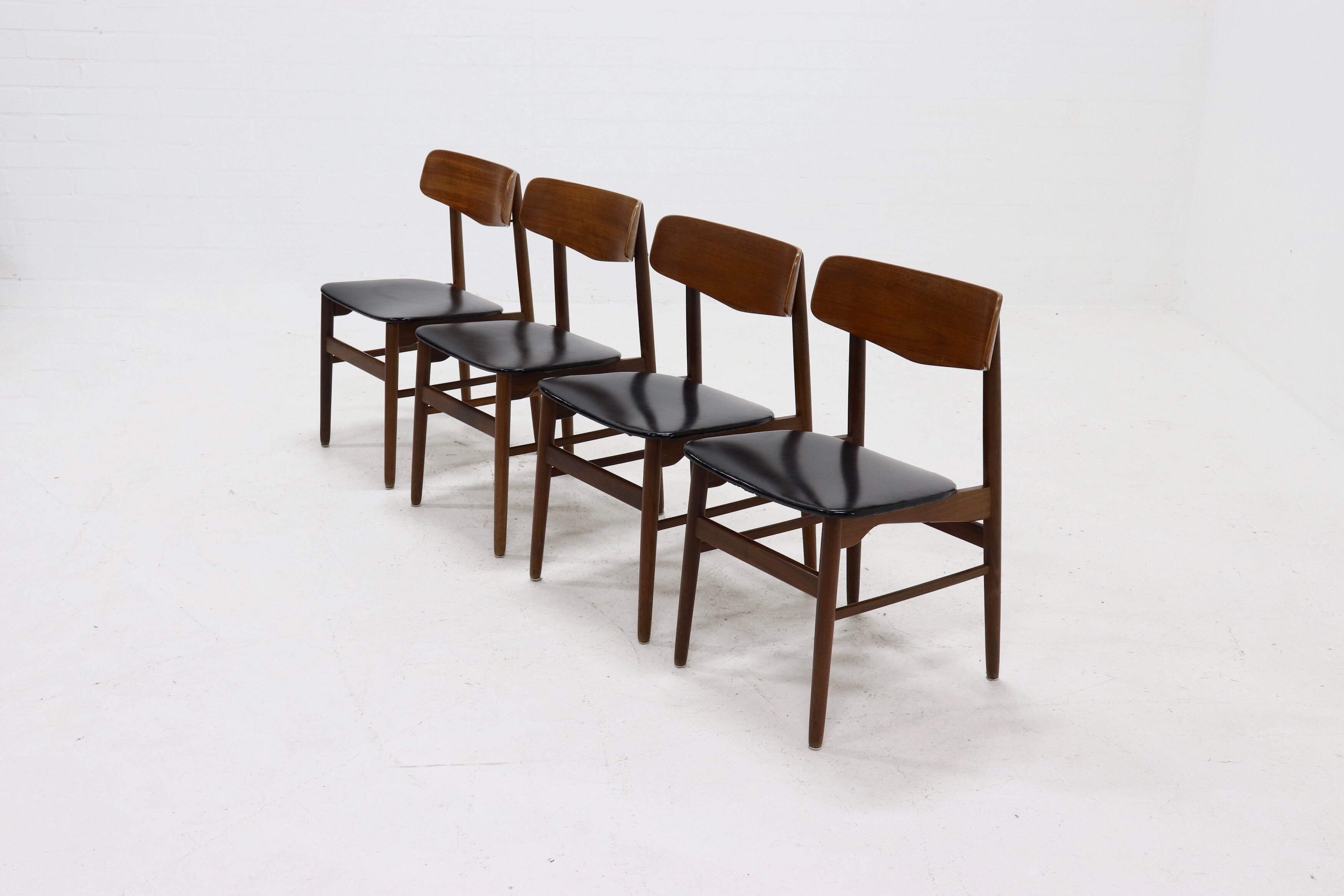 Set of 4 danish design teak and plywood dining chairs 1960s