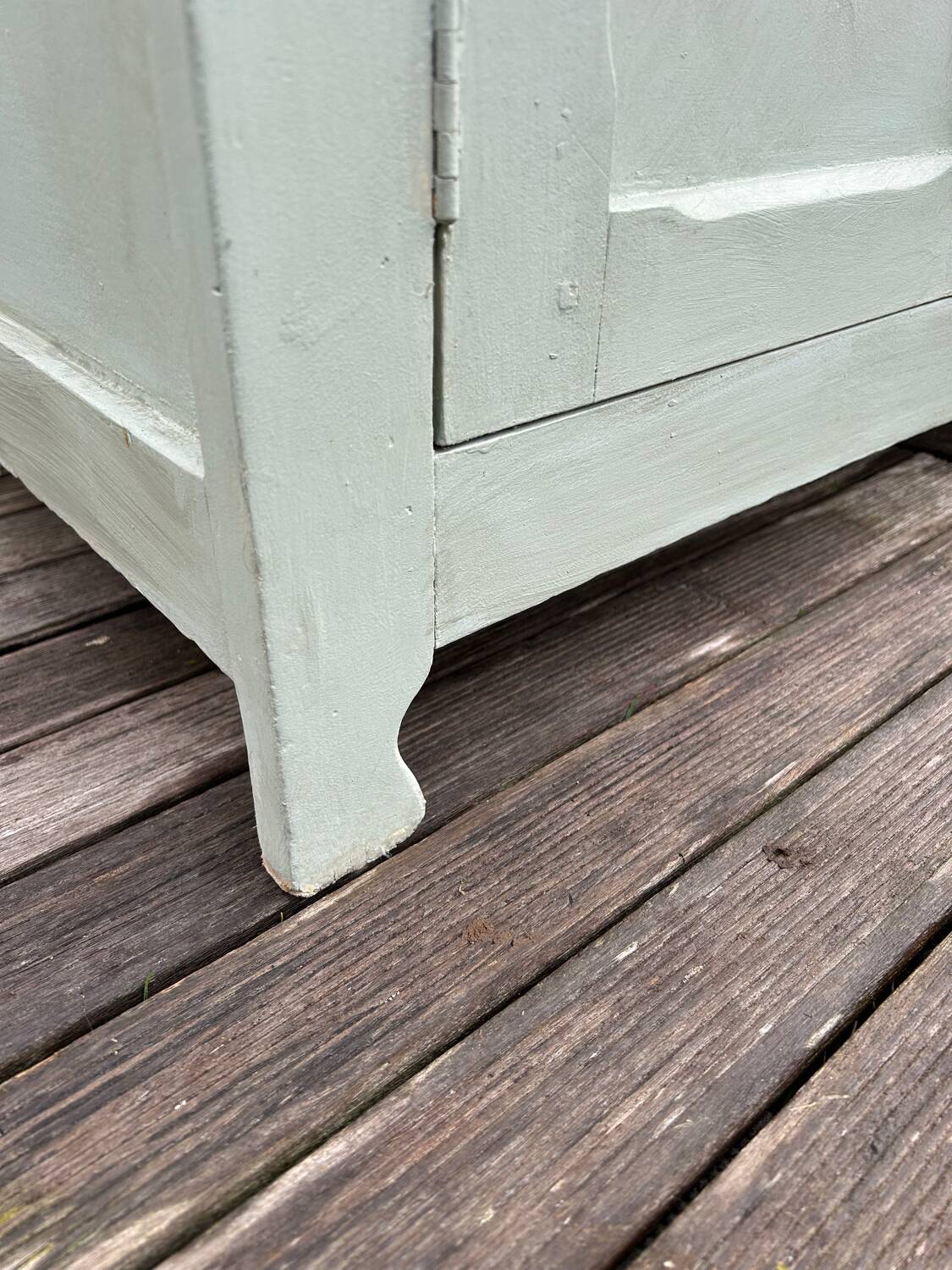 Renovated green mastic Parisian buffet.