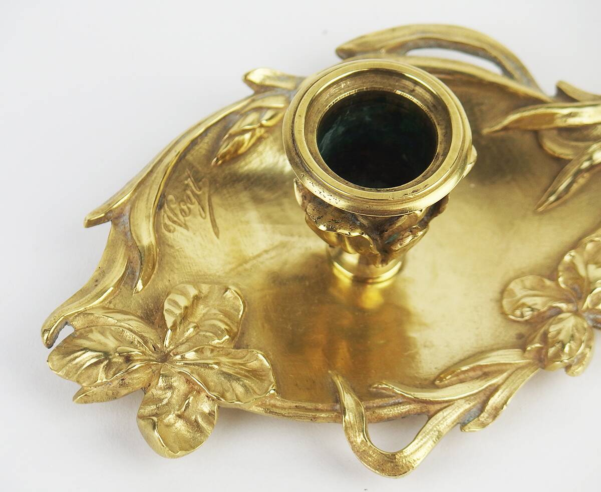 Art Nouveau candle holder in bronze by A Vogt