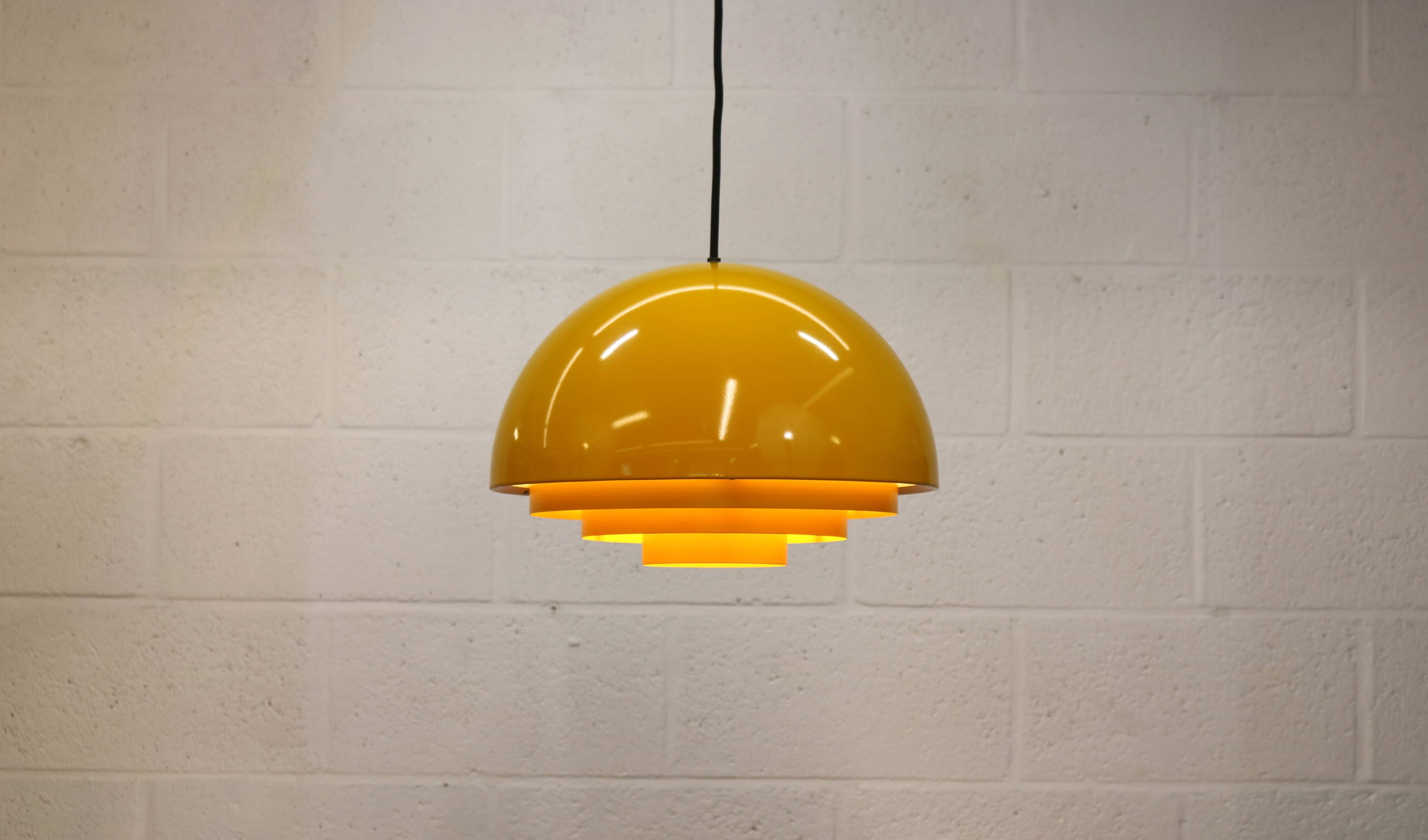 Yellow design classic - Fog and Morup - Jo Hammerborg - Model Milieu