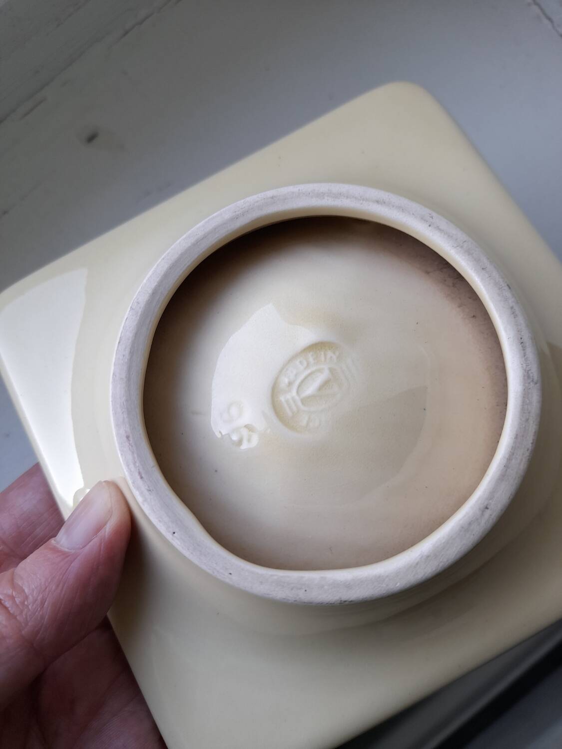 Verceram yellow leaf butter dish