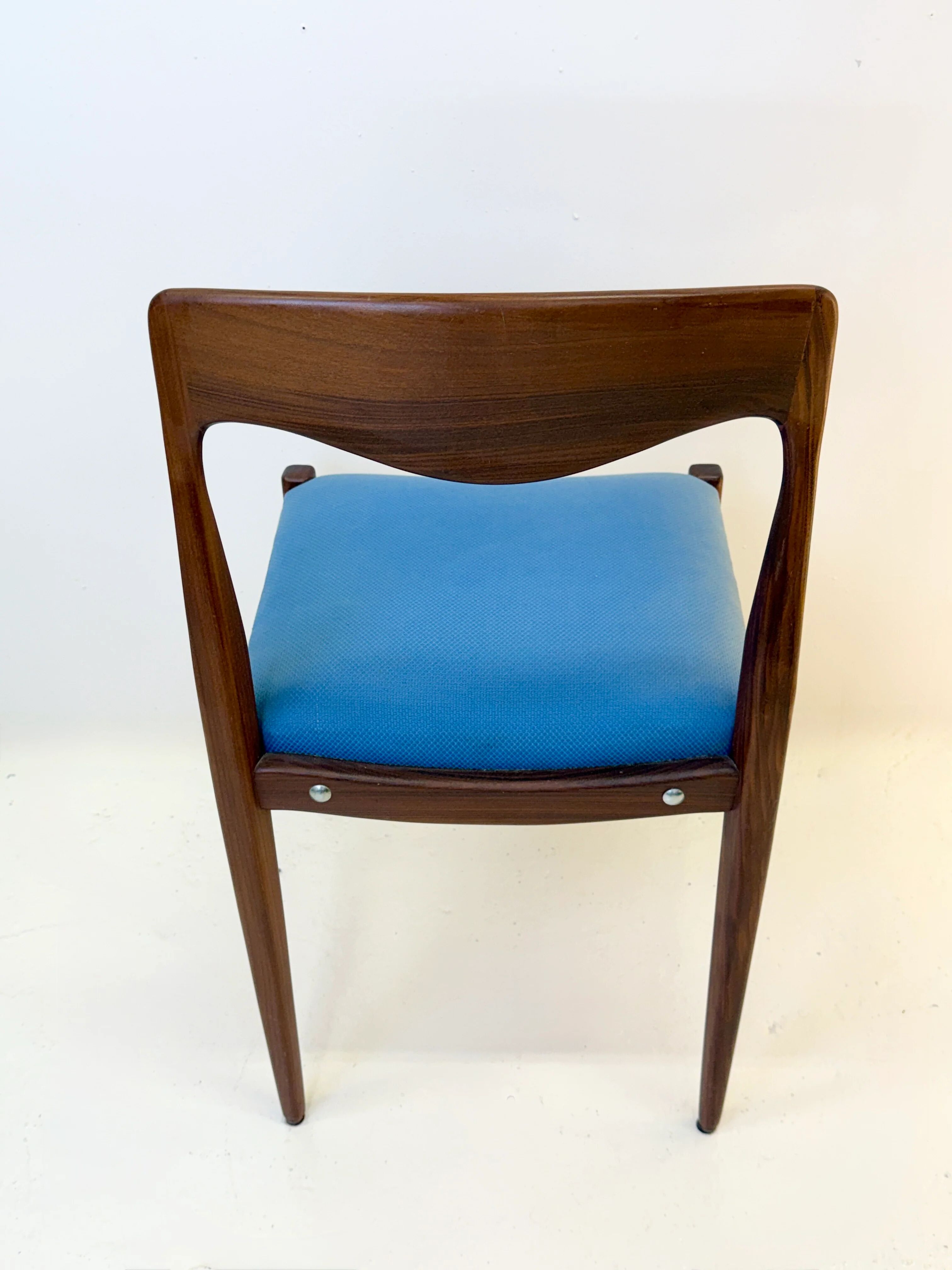 Suite de 4 chaises scandinaves, 1960s