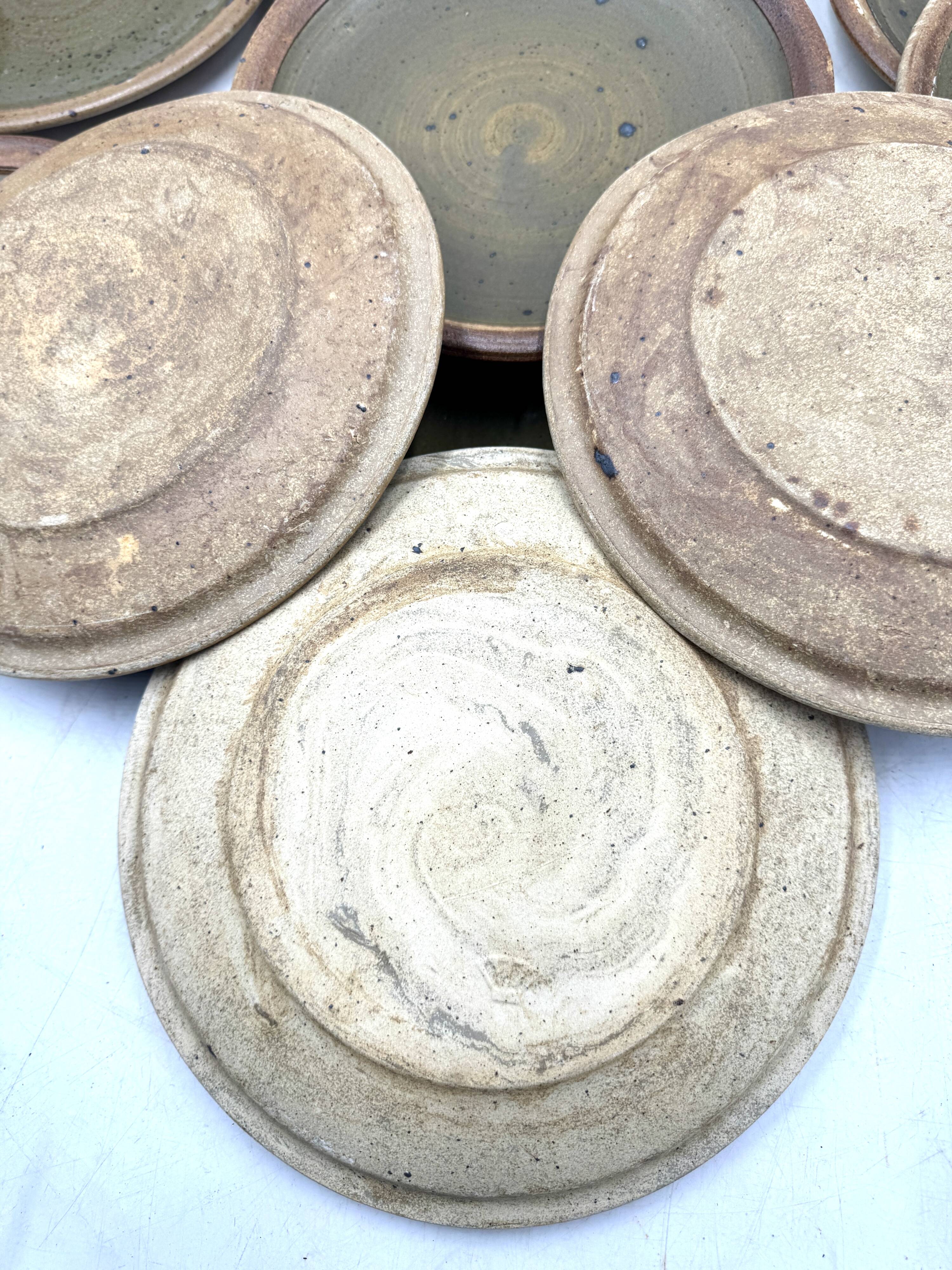 12 green Pierre Digan plates, diameter 25.5 cm, from the 70s