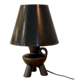 Tripod table lamp