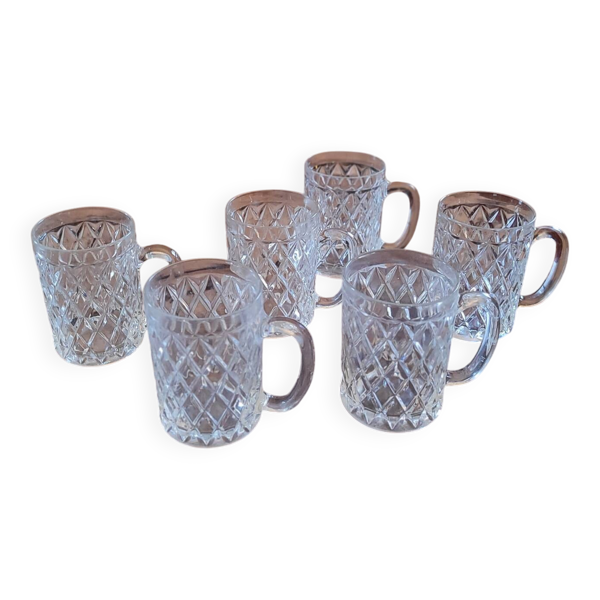 6 mazagrans en verre pressé motif diamant