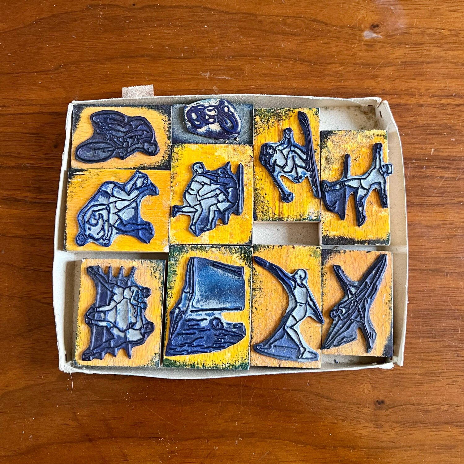 Box of 10 school stamps - sports