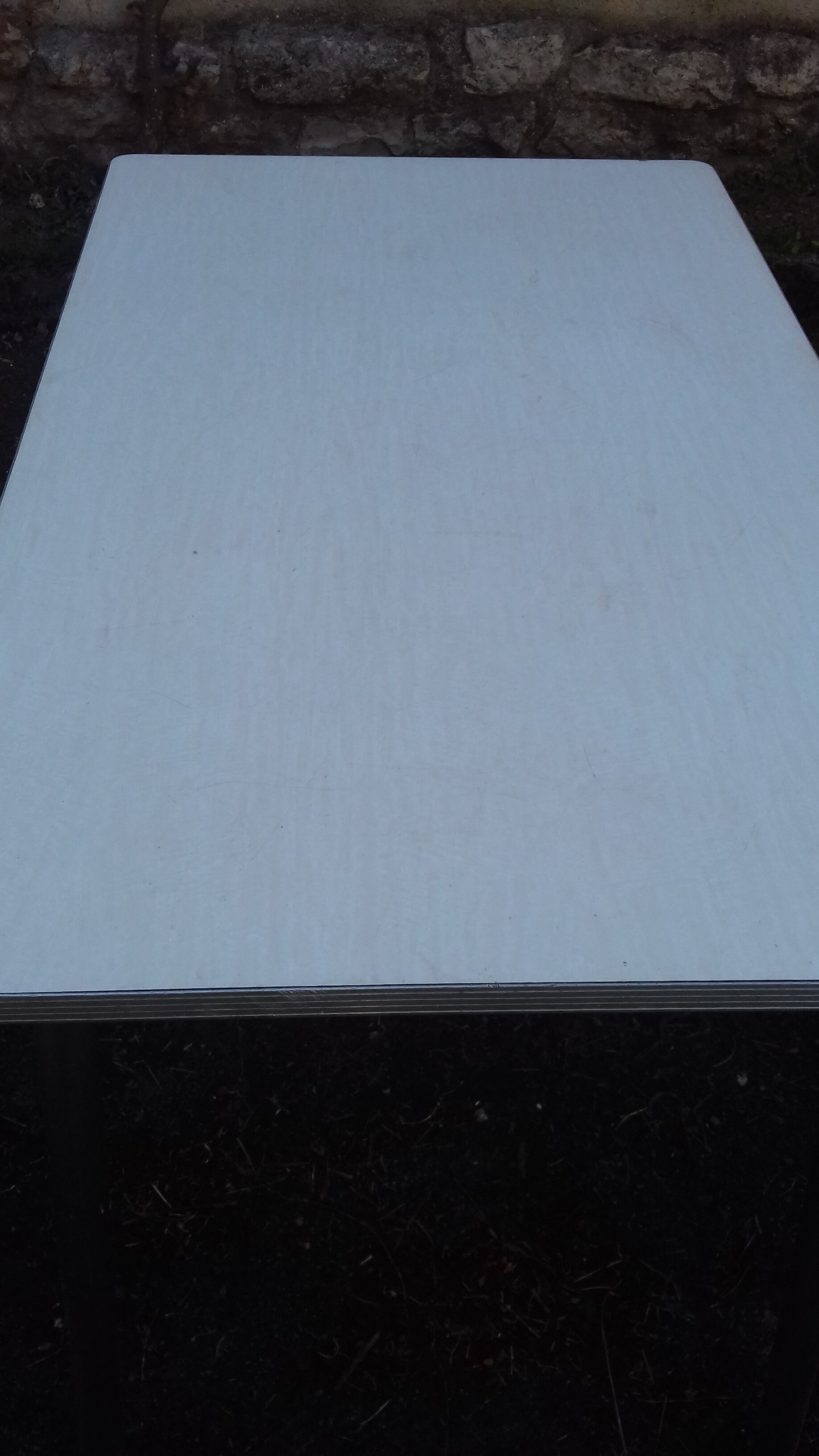 Table, chairs and stools formica