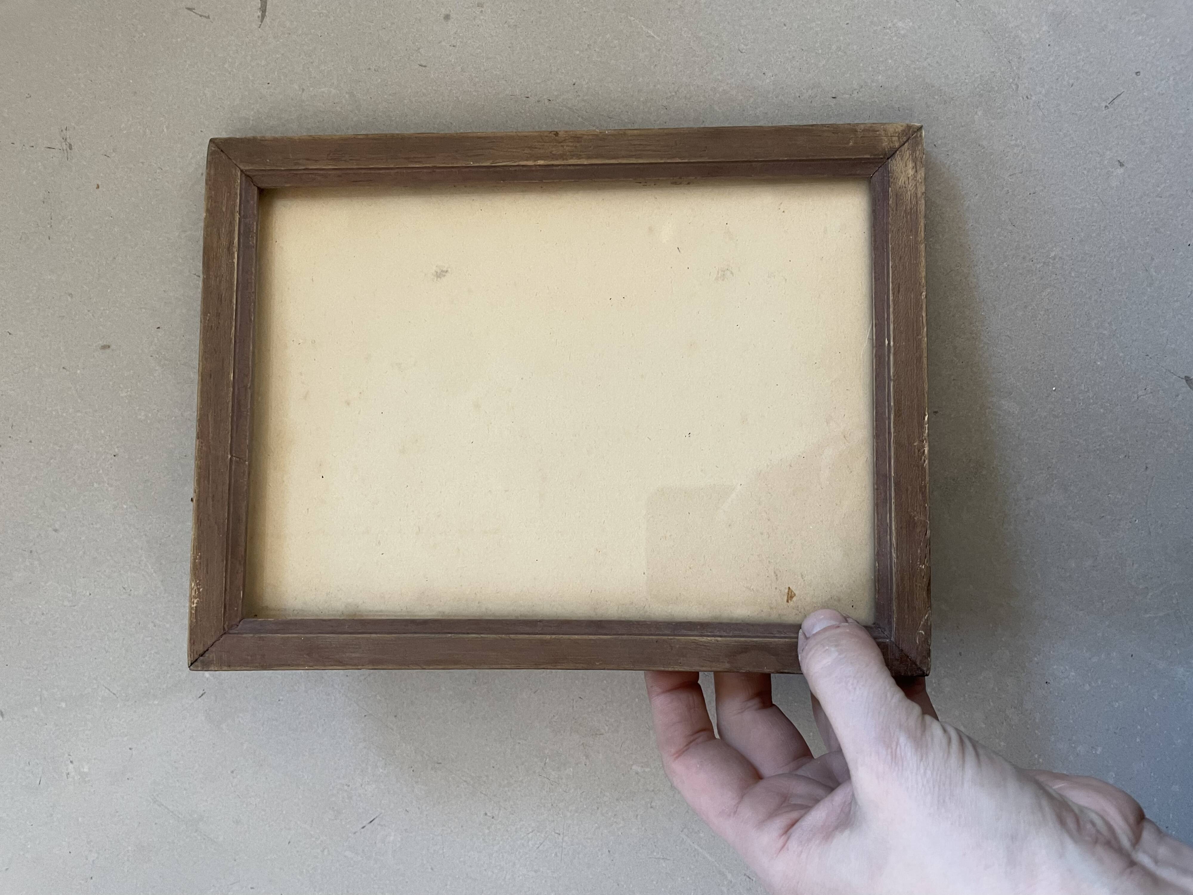 Small wooden frame 23x17cm