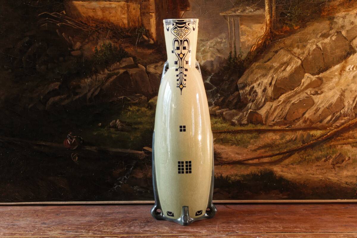 Art Deco vase, Fives Lille, Gustave de Bruyn